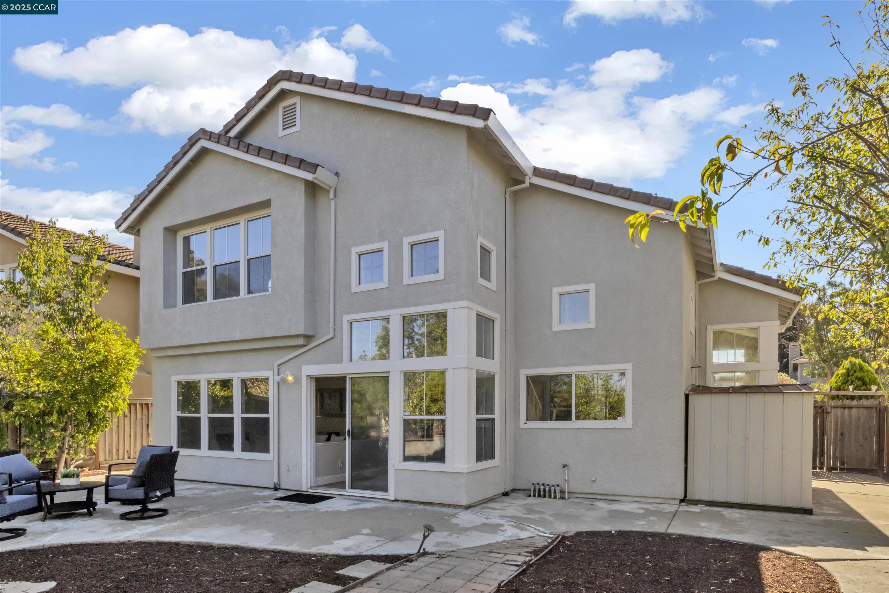 Detail Gallery Image 26 of 37 For 328 Grenadine Way, Hercules,  CA 94547 - 3 Beds | 2/1 Baths