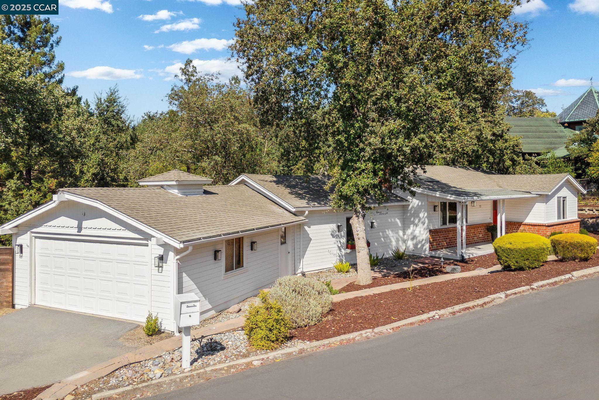 Detail Gallery Image 19 of 22 For 72 Grandview Pl, Walnut Creek,  CA 94595 - 3 Beds | 2 Baths