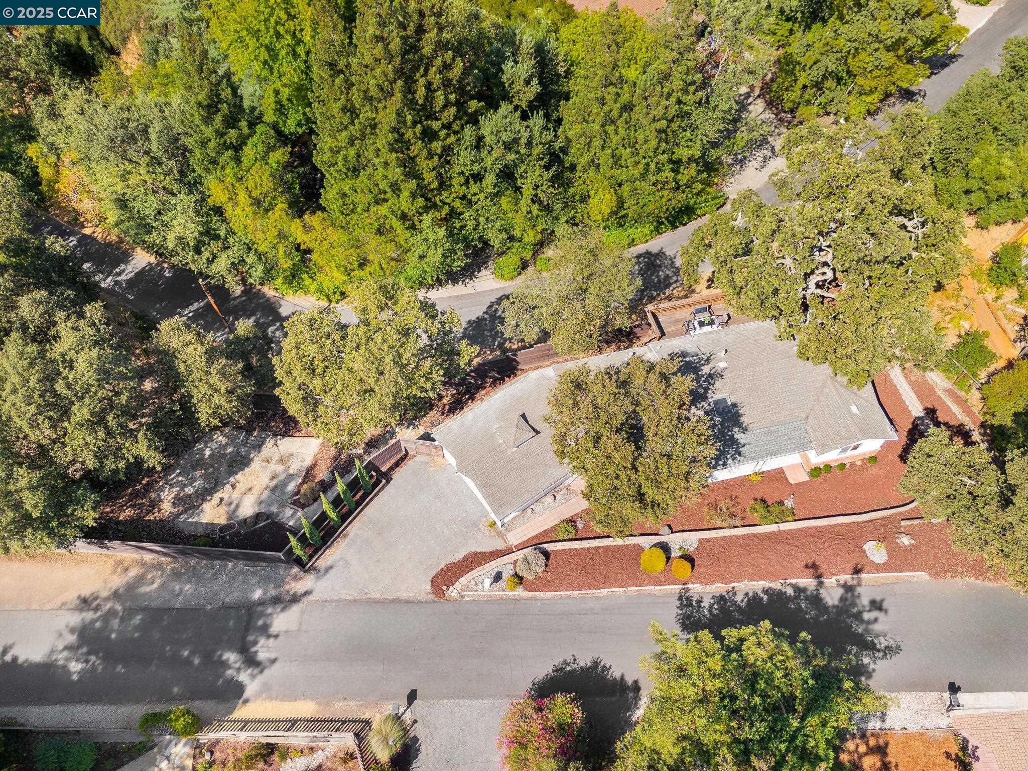 Detail Gallery Image 20 of 22 For 72 Grandview Pl, Walnut Creek,  CA 94595 - 3 Beds | 2 Baths
