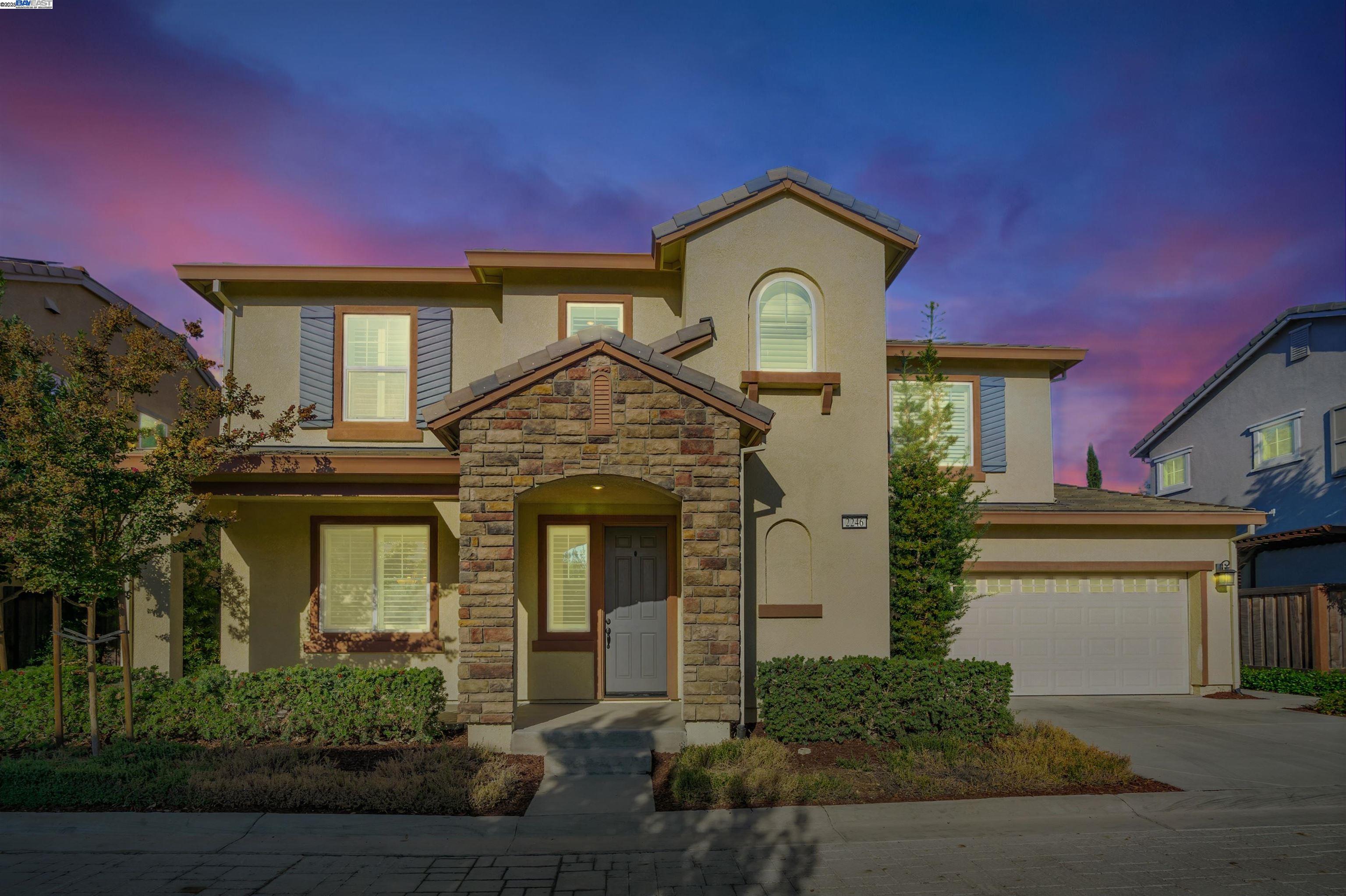 Detail Gallery Image 2 of 50 For Acero, Brentwood,  CA 94513 - 4 Beds | 3 Baths