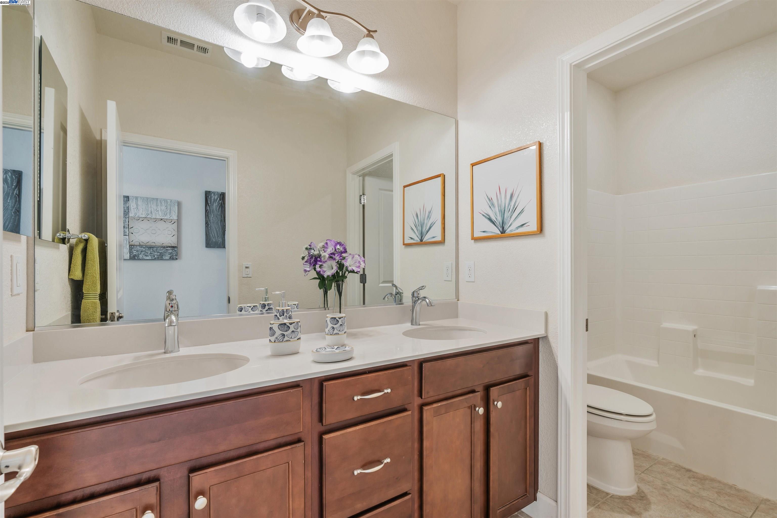 Detail Gallery Image 39 of 50 For Acero, Brentwood,  CA 94513 - 4 Beds | 3 Baths