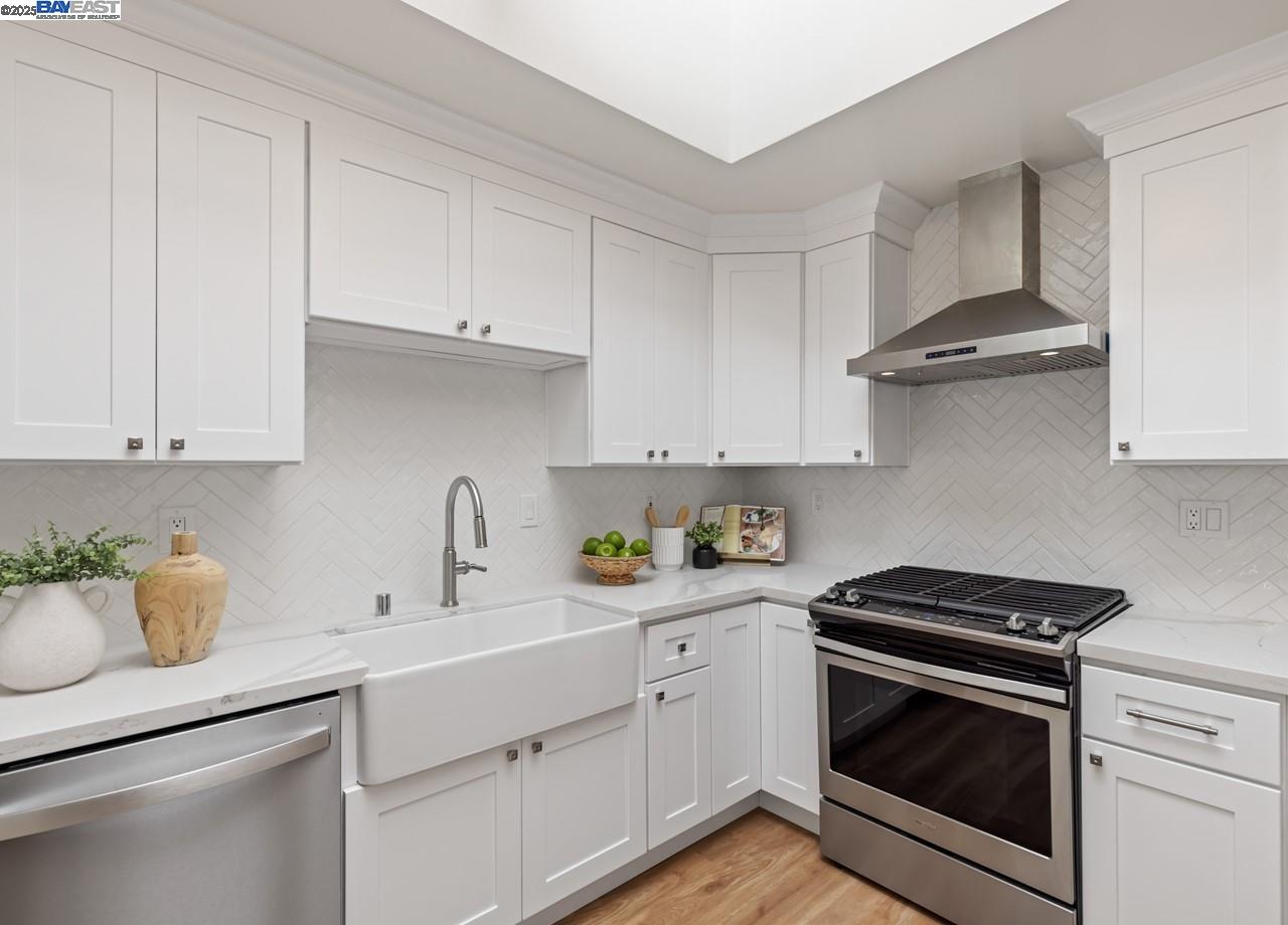 Detail Gallery Image 11 of 38 For 125 Montanya Ct, Walnut Creek,  CA 94597 - 3 Beds | 2 Baths