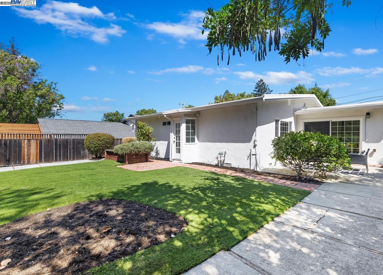 Detail Gallery Image 25 of 38 For 125 Montanya Ct, Walnut Creek,  CA 94597 - 3 Beds | 2 Baths