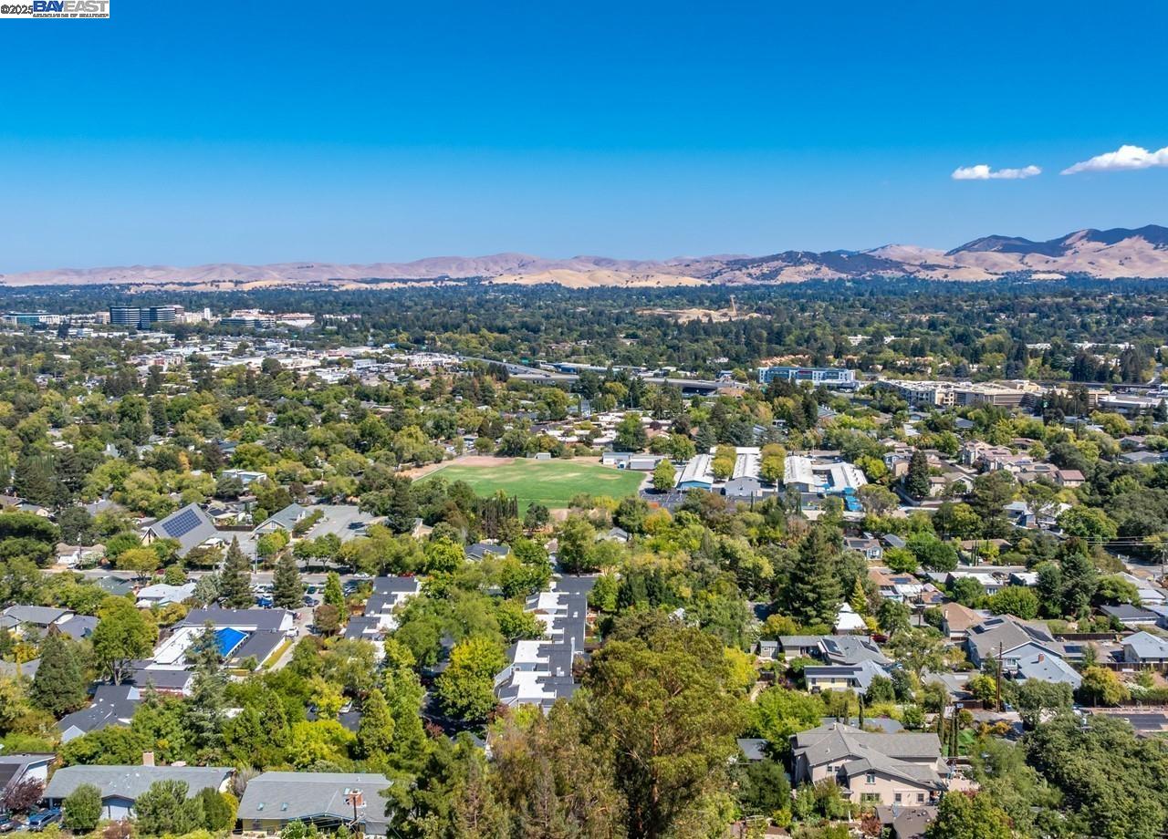 Detail Gallery Image 38 of 38 For 125 Montanya Ct, Walnut Creek,  CA 94597 - 3 Beds | 2 Baths