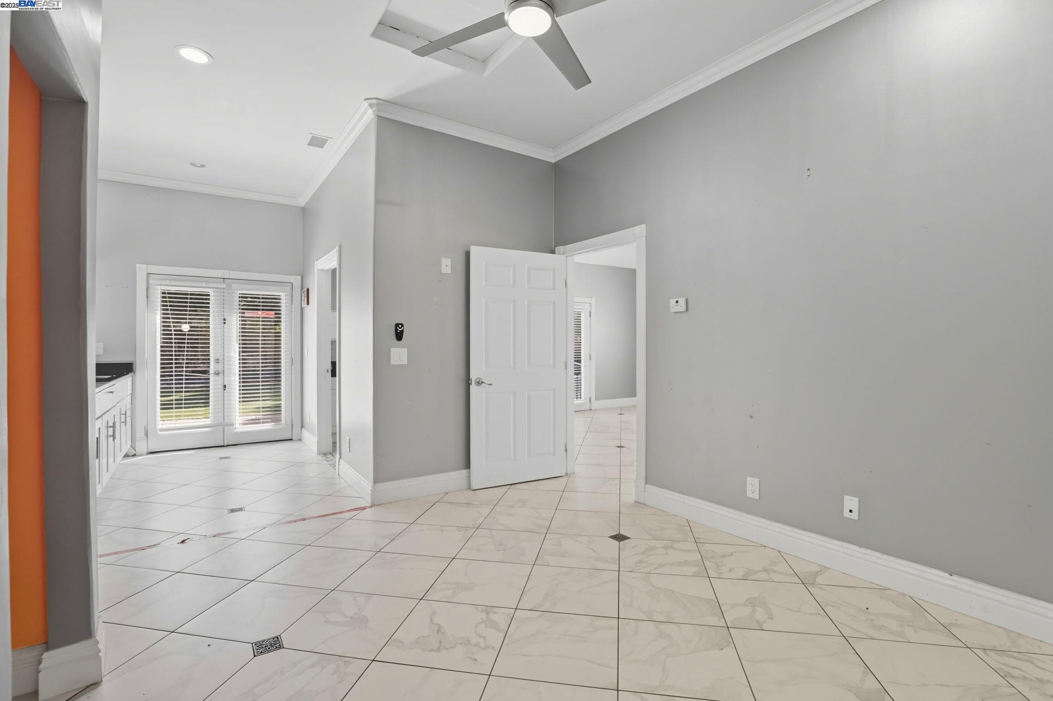 Detail Gallery Image 12 of 60 For 4470 Rolling Oaks Dr, Granite Bay,  CA 95746 - 4 Beds | 2/1 Baths
