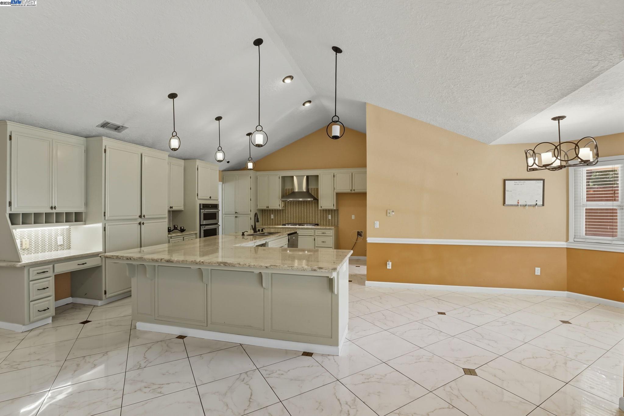 Detail Gallery Image 19 of 60 For 4470 Rolling Oaks Dr, Granite Bay,  CA 95746 - 4 Beds | 2/1 Baths