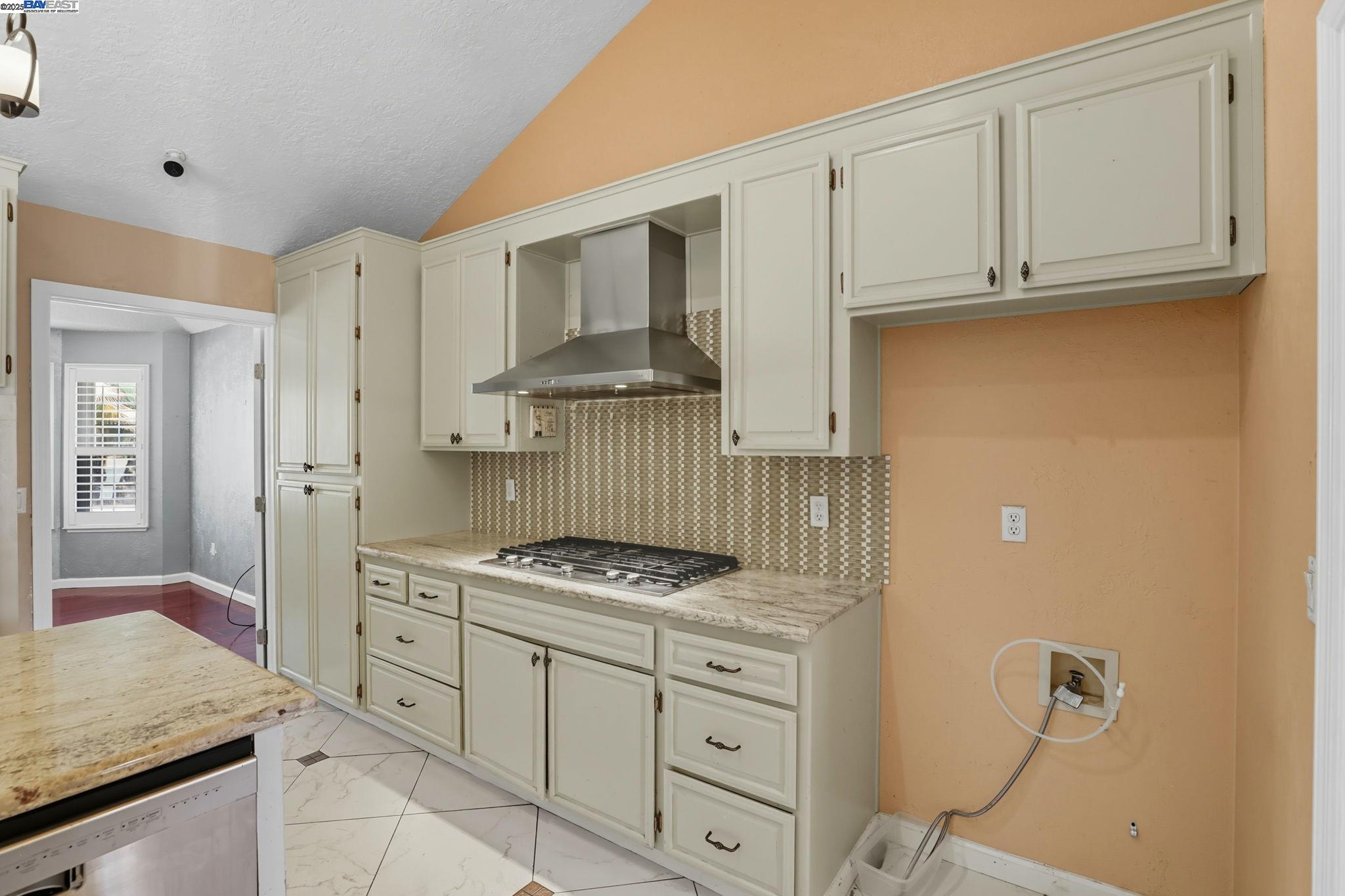 Detail Gallery Image 24 of 60 For 4470 Rolling Oaks Dr, Granite Bay,  CA 95746 - 4 Beds | 2/1 Baths