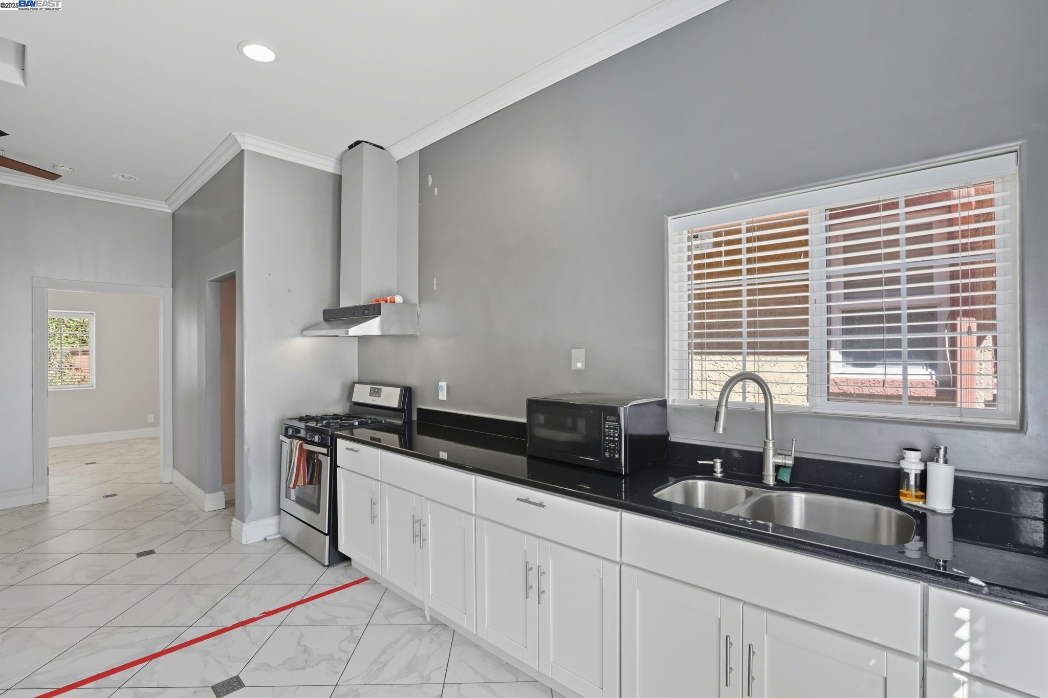 Detail Gallery Image 29 of 60 For 4470 Rolling Oaks Dr, Granite Bay,  CA 95746 - 4 Beds | 2/1 Baths