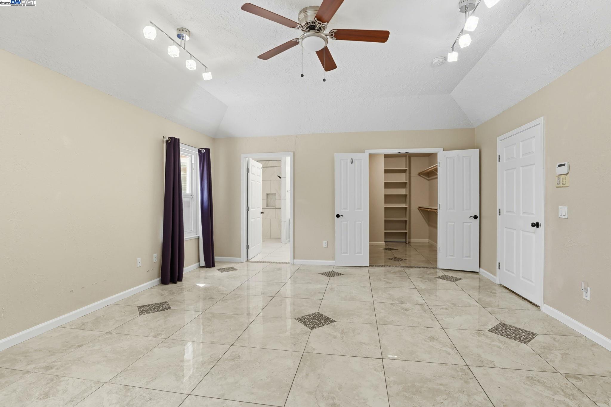 Detail Gallery Image 43 of 60 For 4470 Rolling Oaks Dr, Granite Bay,  CA 95746 - 4 Beds | 2/1 Baths