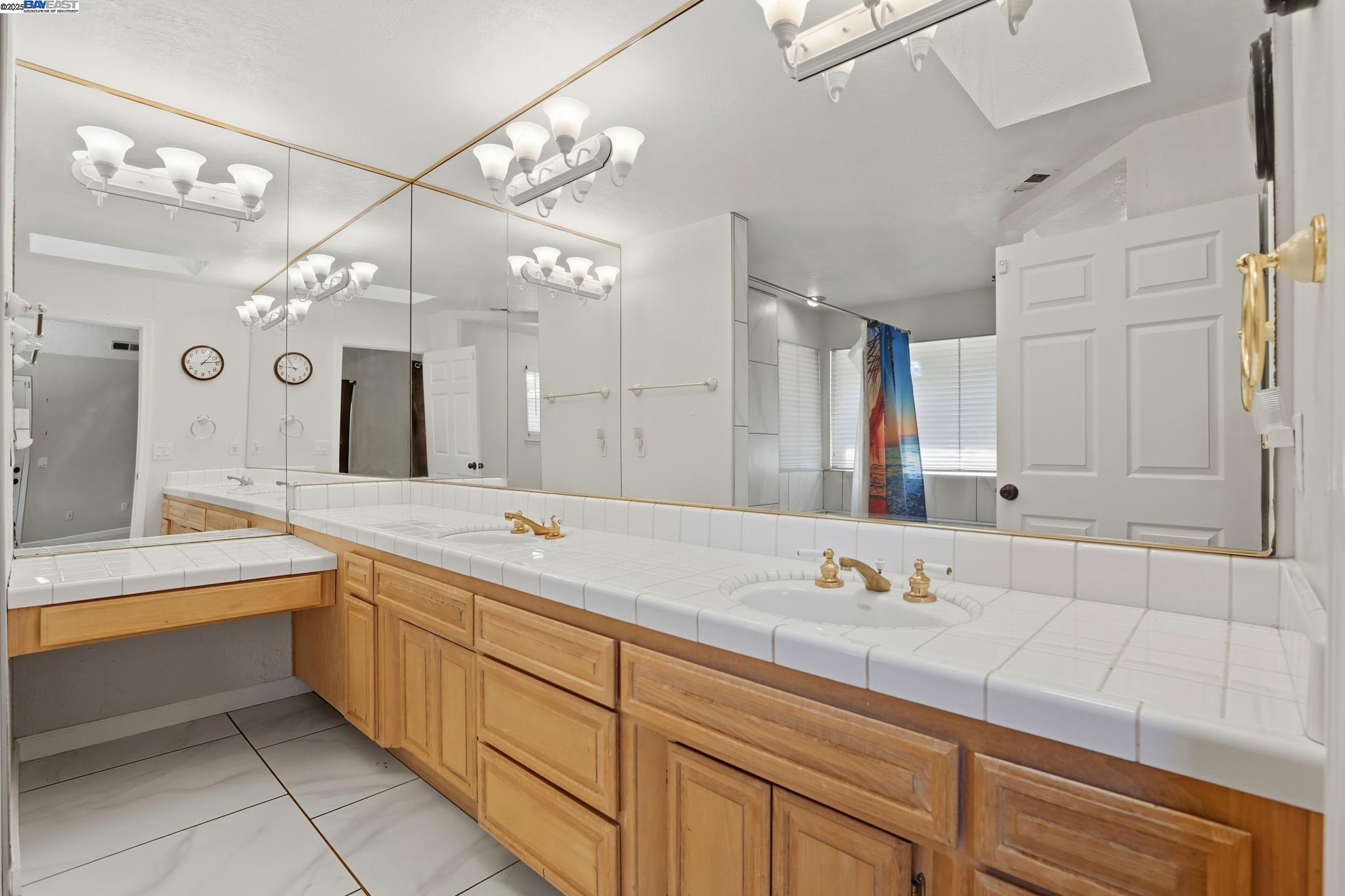 Detail Gallery Image 51 of 60 For 4470 Rolling Oaks Dr, Granite Bay,  CA 95746 - 4 Beds | 2/1 Baths