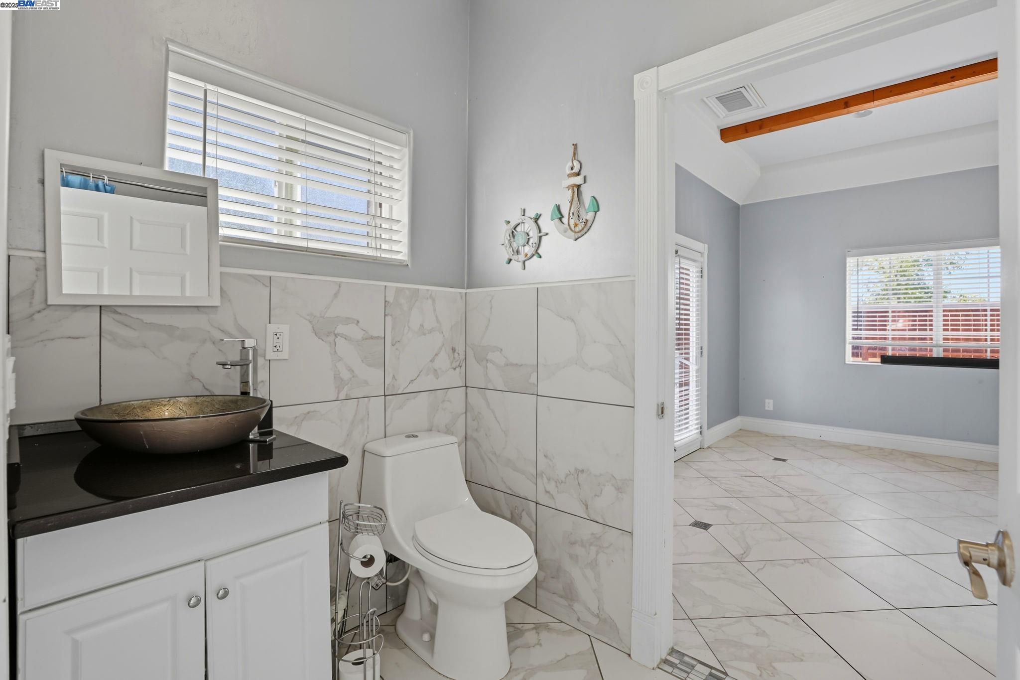 Detail Gallery Image 56 of 60 For 4470 Rolling Oaks Dr, Granite Bay,  CA 95746 - 4 Beds | 2/1 Baths