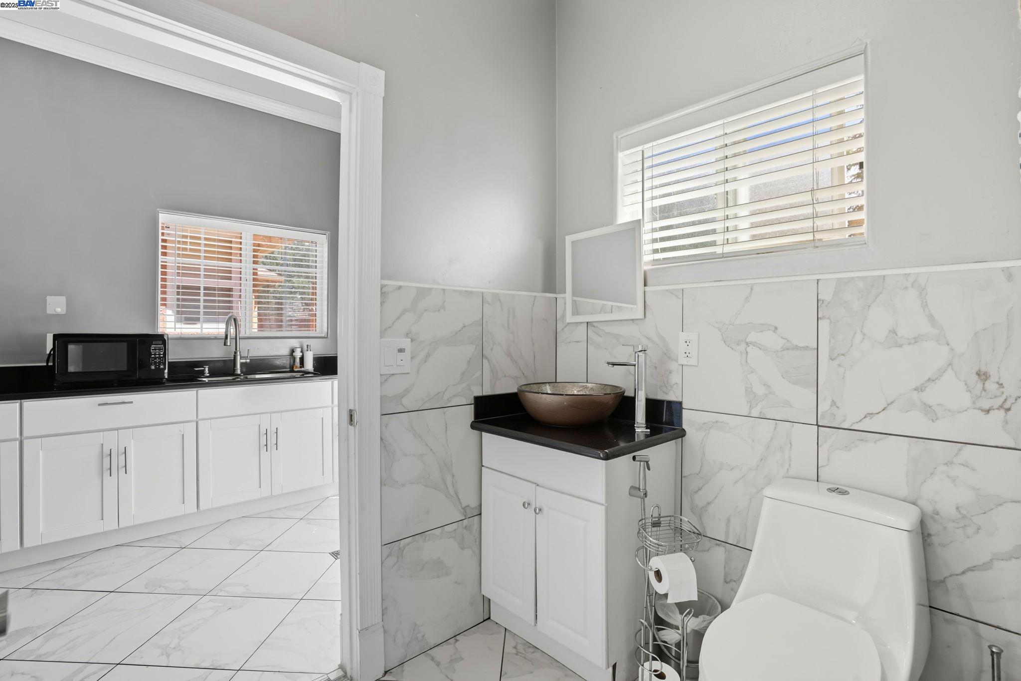 Detail Gallery Image 57 of 60 For 4470 Rolling Oaks Dr, Granite Bay,  CA 95746 - 4 Beds | 2/1 Baths