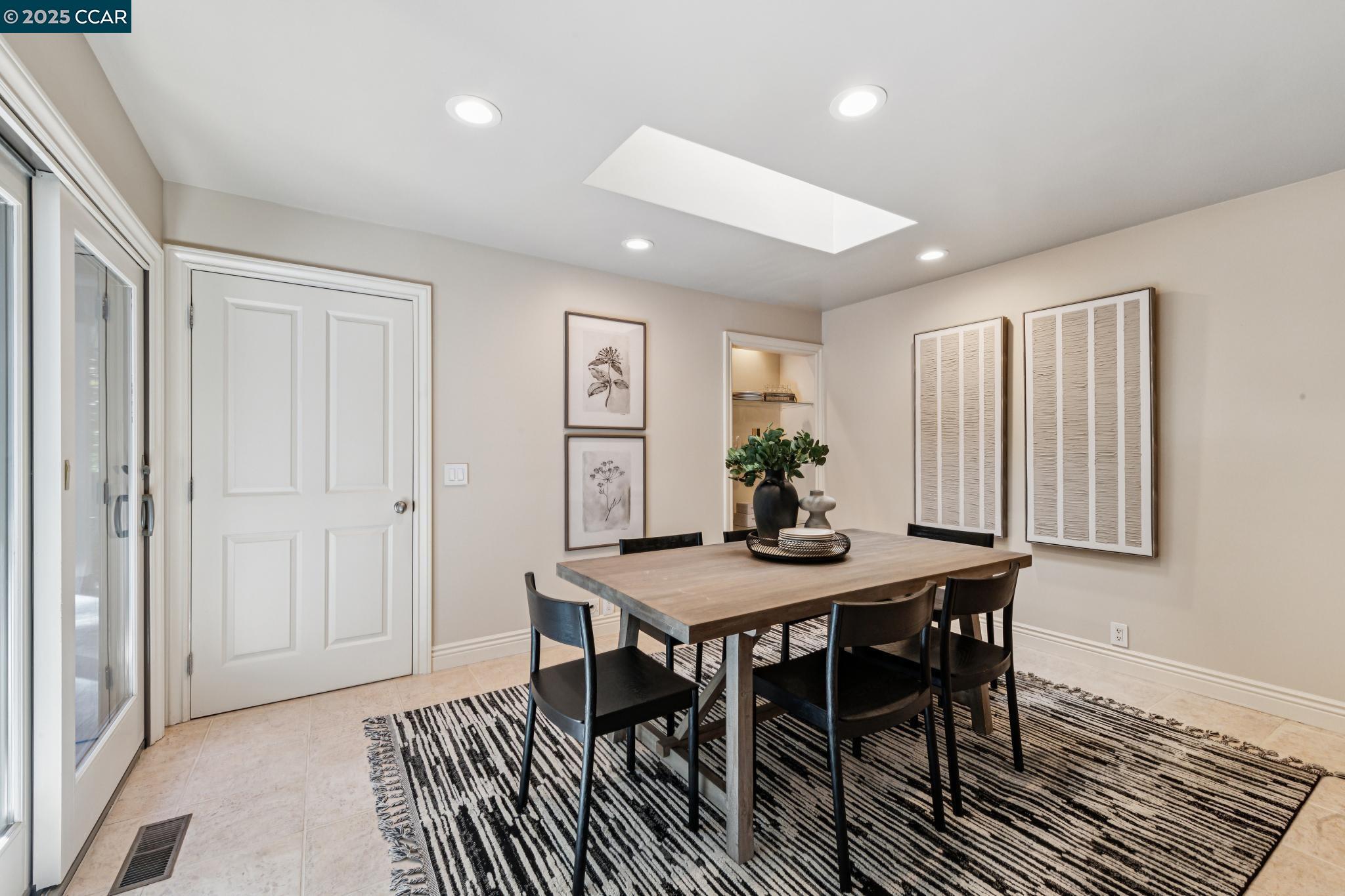 Detail Gallery Image 22 of 60 For 1149 Camino Vallecito, Lafayette,  CA 94549 - 5 Beds | 4 Baths