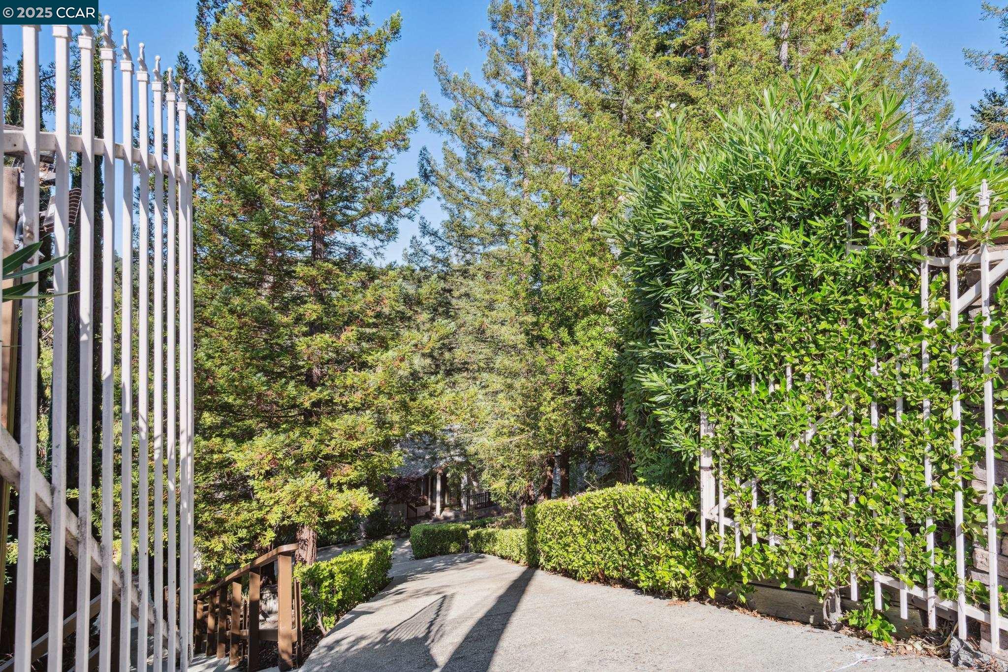 Detail Gallery Image 56 of 60 For 1149 Camino Vallecito, Lafayette,  CA 94549 - 5 Beds | 4 Baths