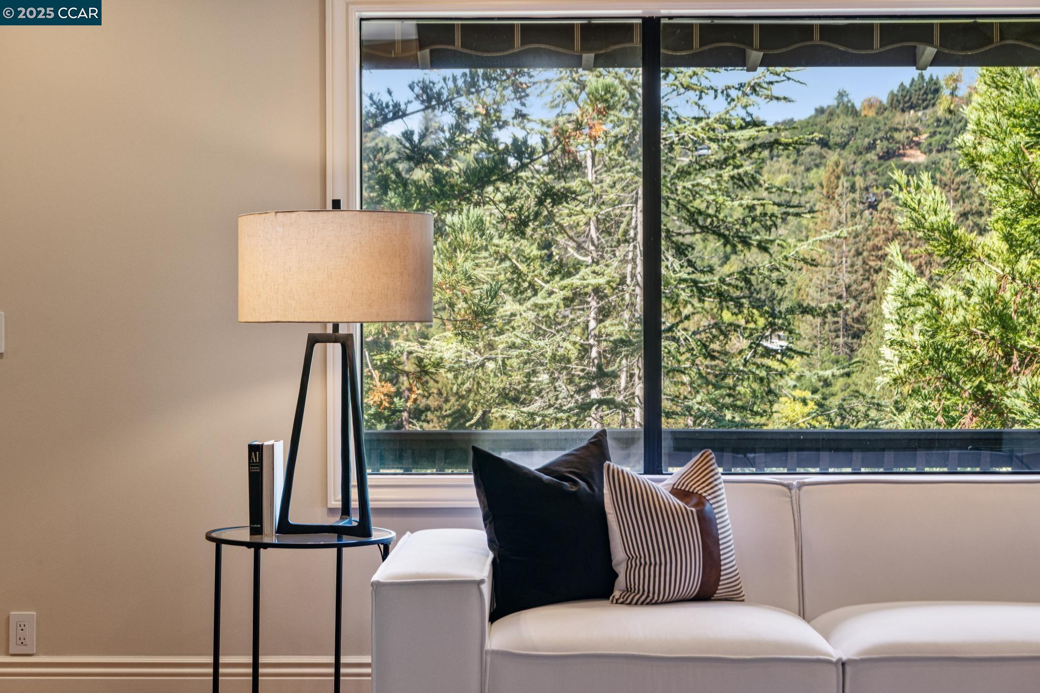 Detail Gallery Image 7 of 60 For 1149 Camino Vallecito, Lafayette,  CA 94549 - 5 Beds | 4 Baths