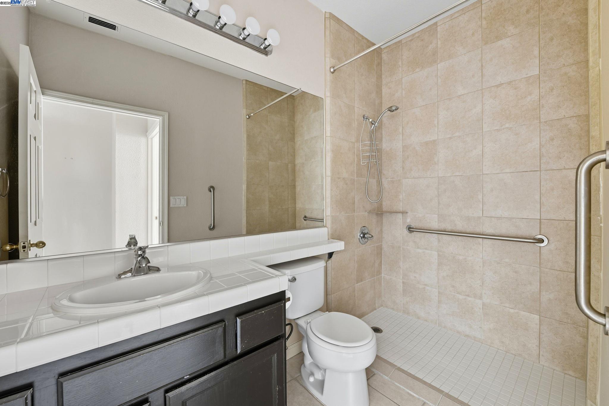 Detail Gallery Image 23 of 30 For 728 Spaulding Dr, Roseville,  CA 95678 - 4 Beds | 3 Baths
