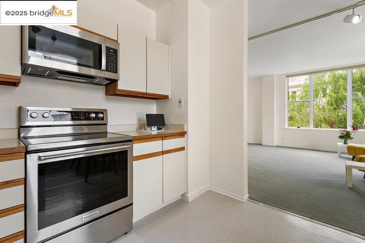 Detail Gallery Image 11 of 40 For 351 Buena Vista Ave 605e,  San Francisco,  CA 94117 - 1 Beds | 1 Baths