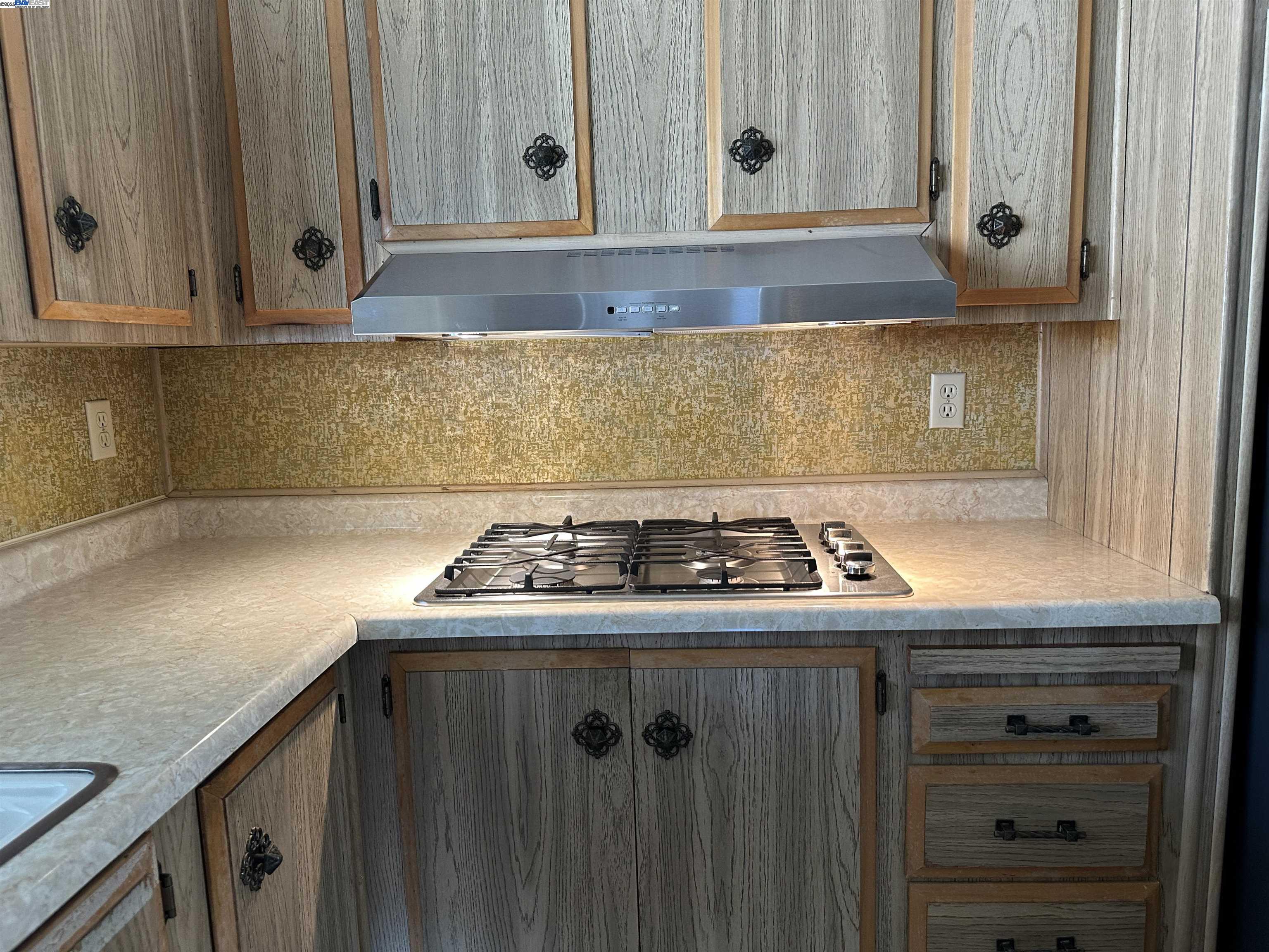 Detail Gallery Image 15 of 31 For 711 Old Canyon Rd. #77,  Fremont,  CA 94538 - 2 Beds | 2 Baths
