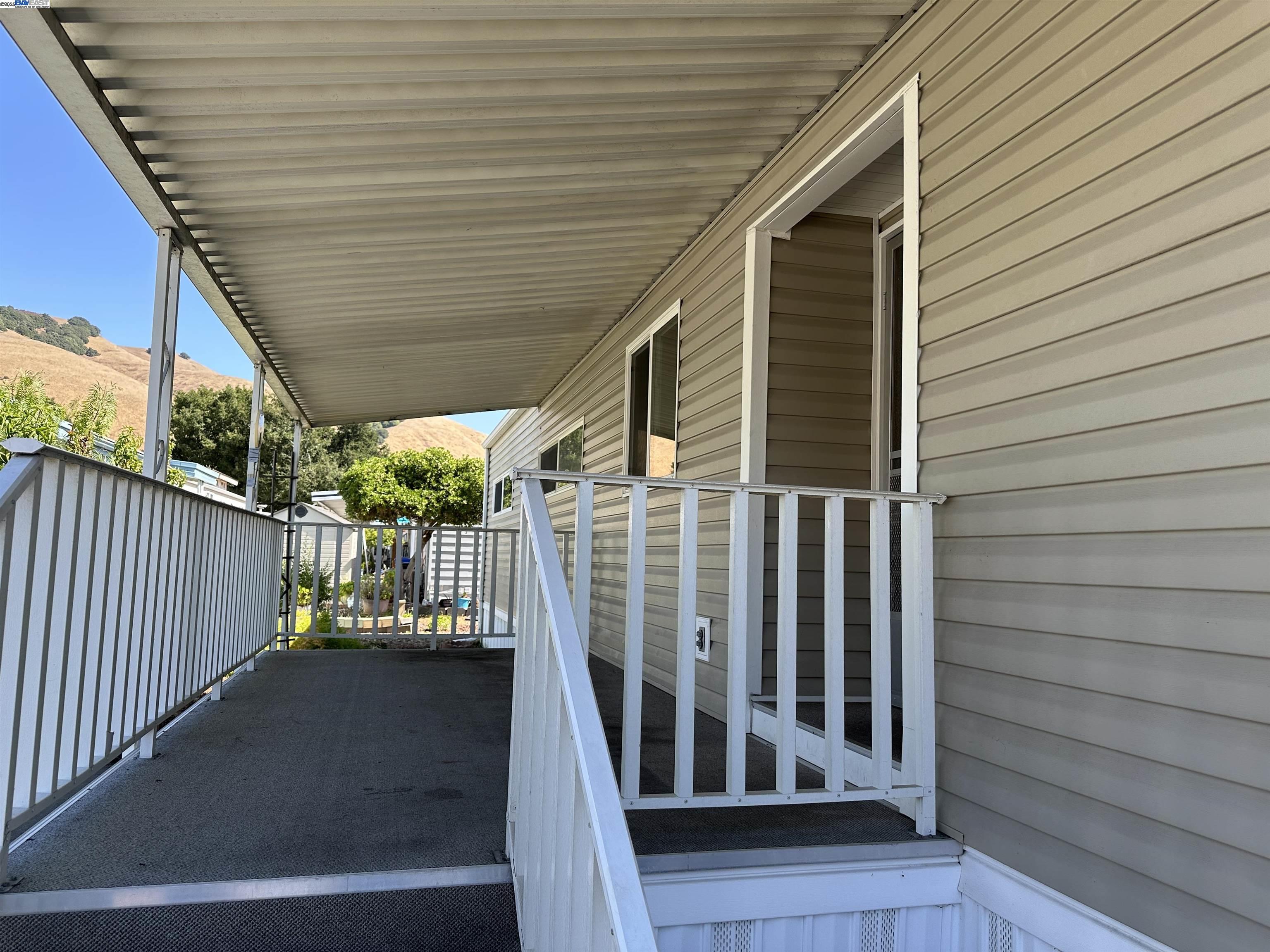 Detail Gallery Image 7 of 31 For 711 Old Canyon Rd. #77,  Fremont,  CA 94538 - 2 Beds | 2 Baths