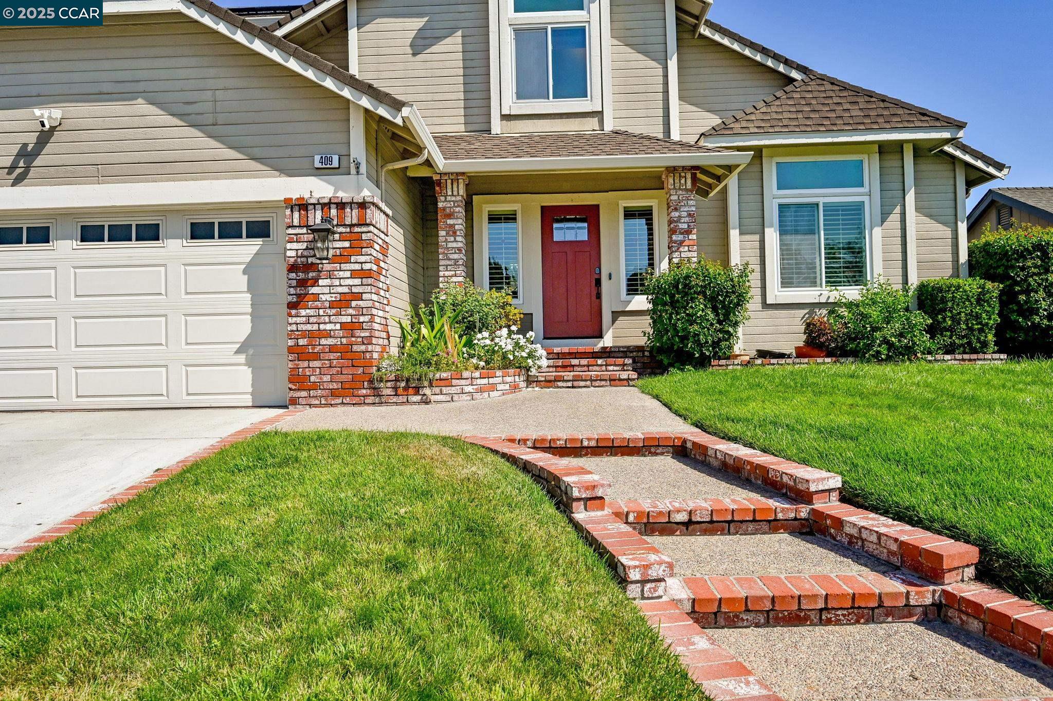 Detail Gallery Image 2 of 29 For 409 Agate Ct, Antioch,  CA 94509 - 4 Beds | 2/1 Baths