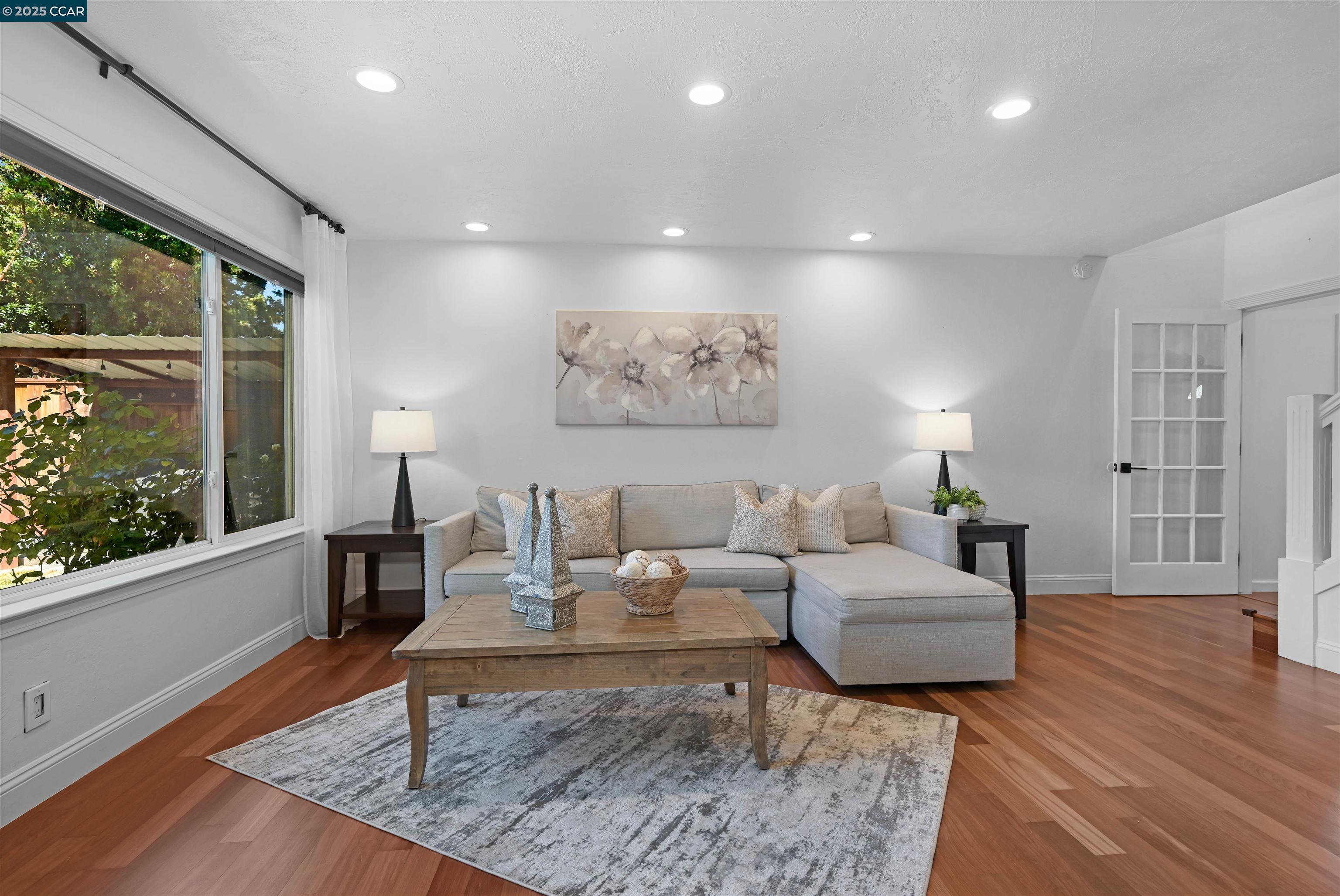 Detail Gallery Image 13 of 35 For 20 Serene Ct, Danville,  CA 94526 - 4 Beds | 2/1 Baths
