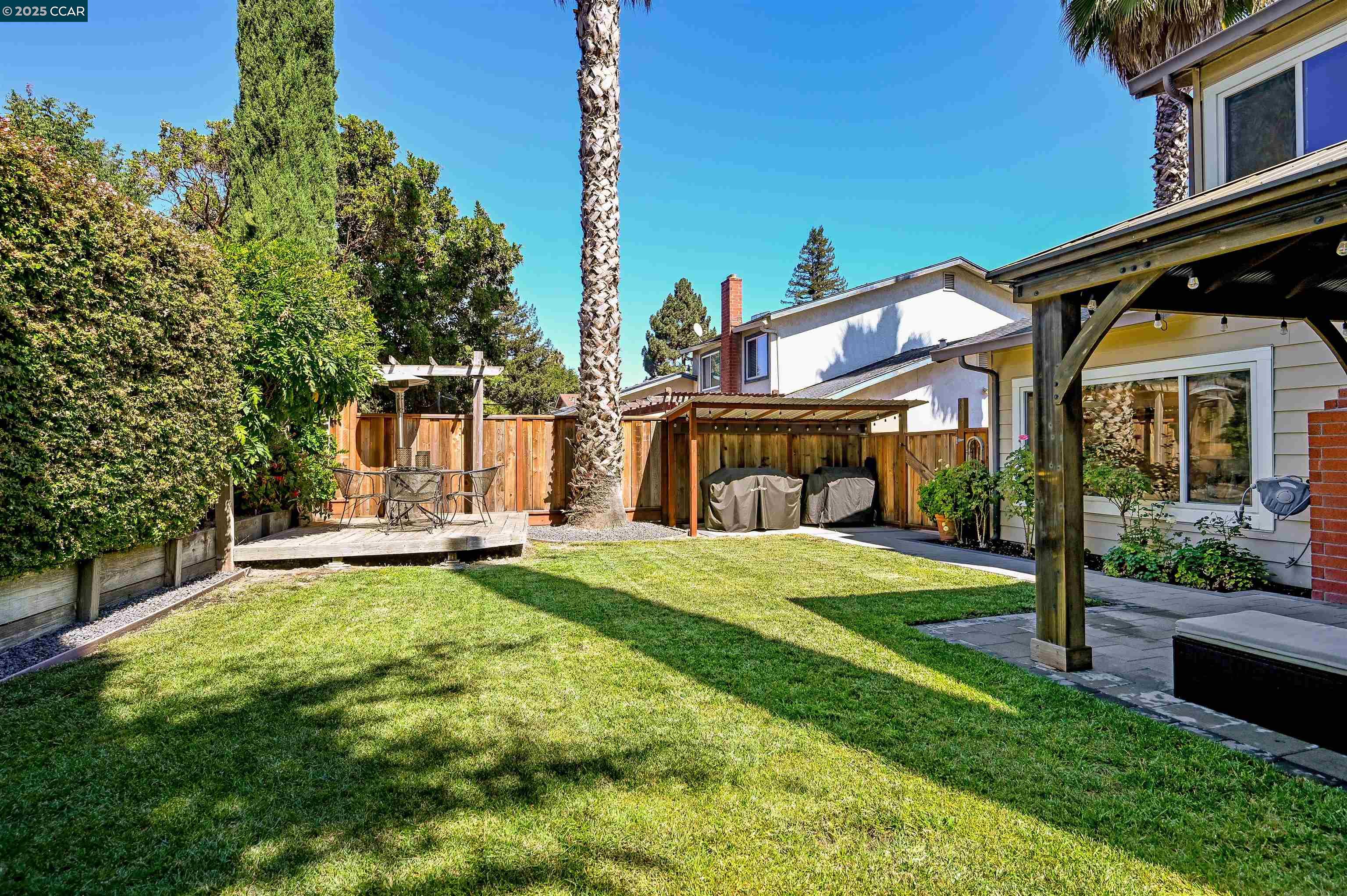 Detail Gallery Image 8 of 35 For 20 Serene Ct, Danville,  CA 94526 - 4 Beds | 2/1 Baths