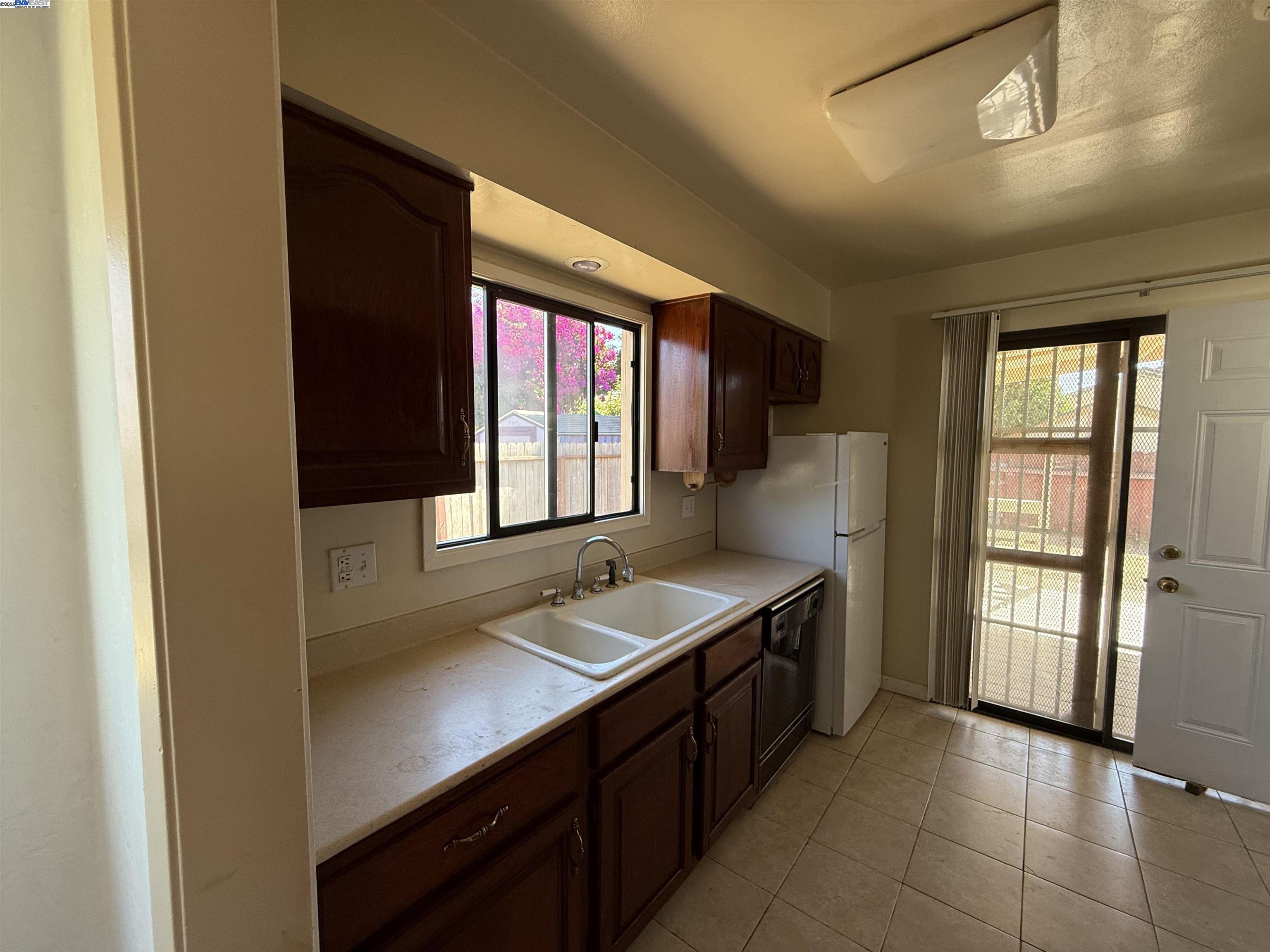 Detail Gallery Image 14 of 35 For 1552 Marelia Ct, San Pablo,  CA 94806 - 2 Beds | 1 Baths