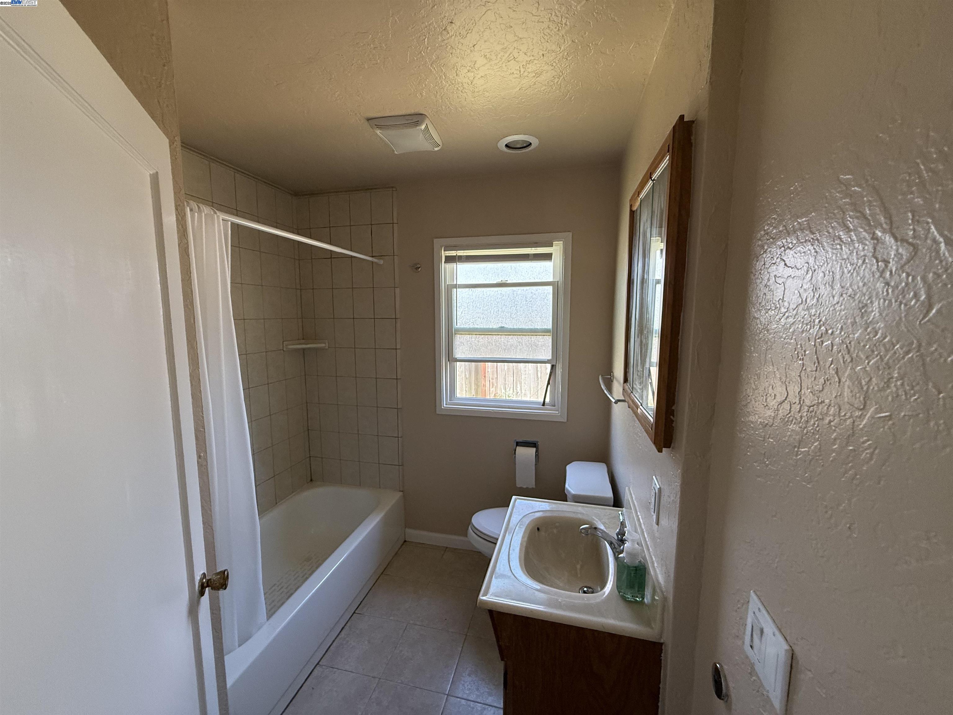 Detail Gallery Image 22 of 35 For 1552 Marelia Ct, San Pablo,  CA 94806 - 2 Beds | 1 Baths