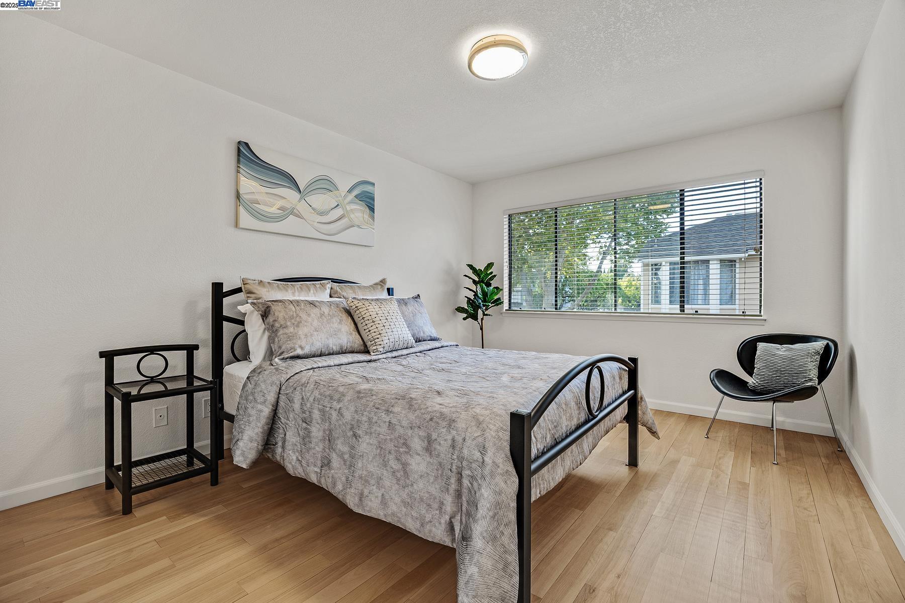 Detail Gallery Image 13 of 21 For 3691 Thrush Ter., Fremont,  CA 94555 - 2 Beds | 2/1 Baths