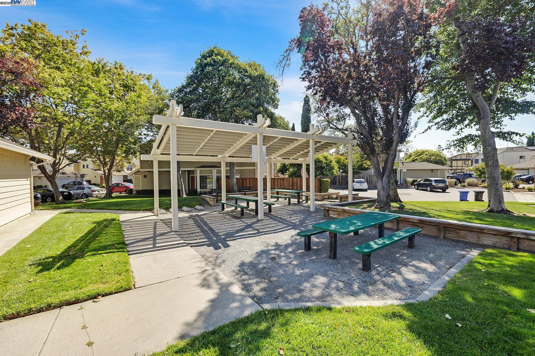 Detail Gallery Image 21 of 21 For 3691 Thrush Ter., Fremont,  CA 94555 - 2 Beds | 2/1 Baths