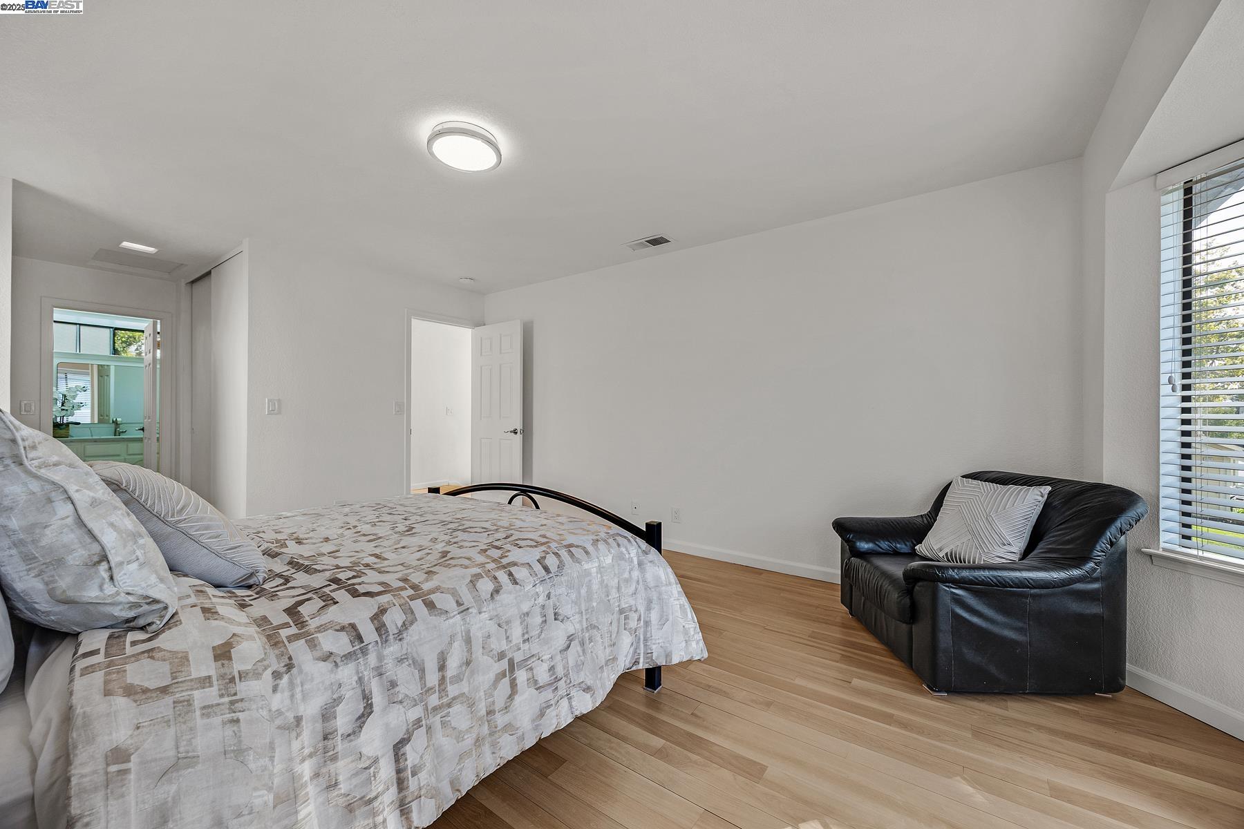 Detail Gallery Image 10 of 21 For 3691 Thrush Ter., Fremont,  CA 94555 - 2 Beds | 2/1 Baths