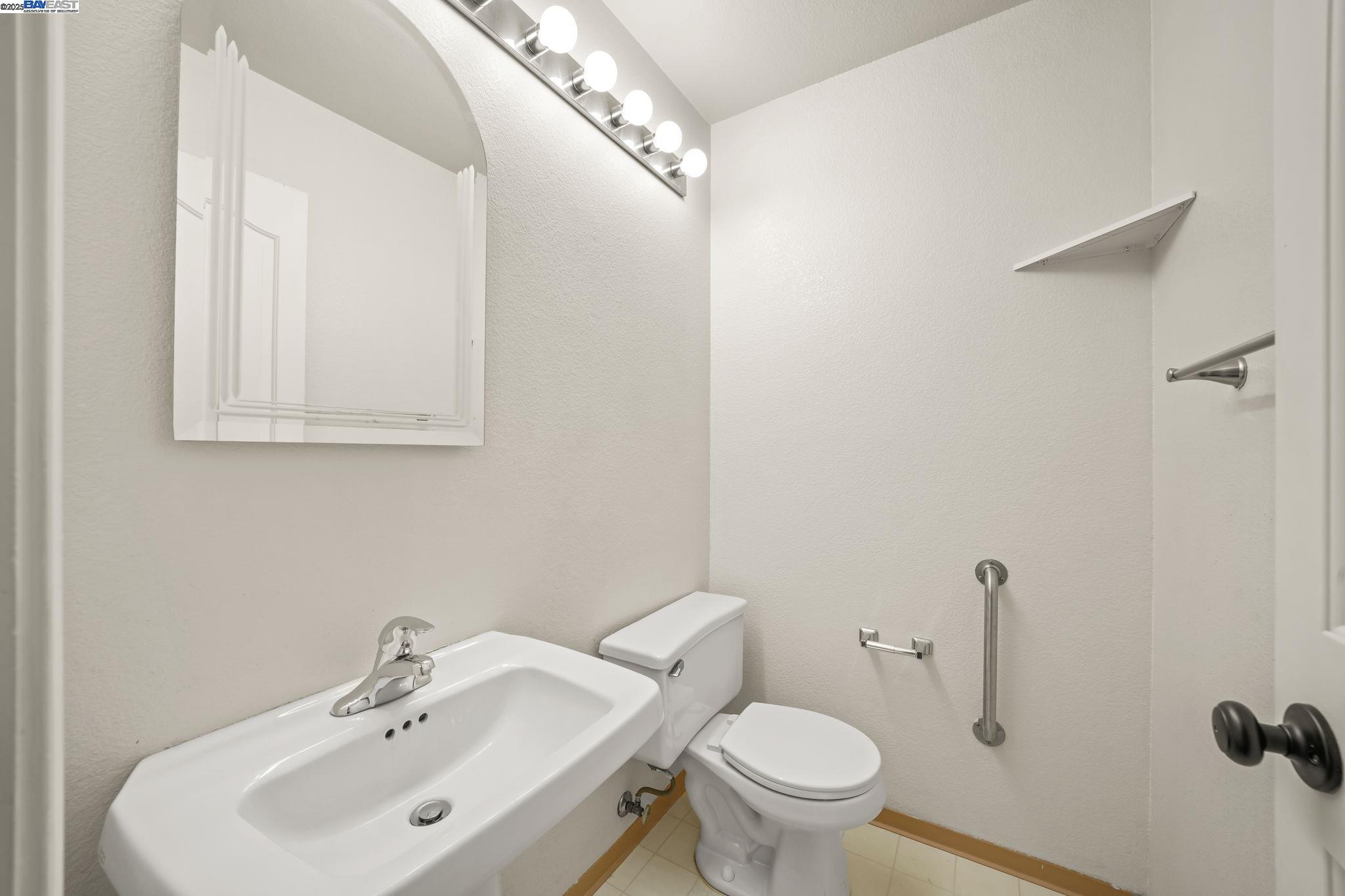 Detail Gallery Image 12 of 28 For 80 Duckhorn Pl, Oakley,  CA 94561 - 4 Beds | 2/1 Baths