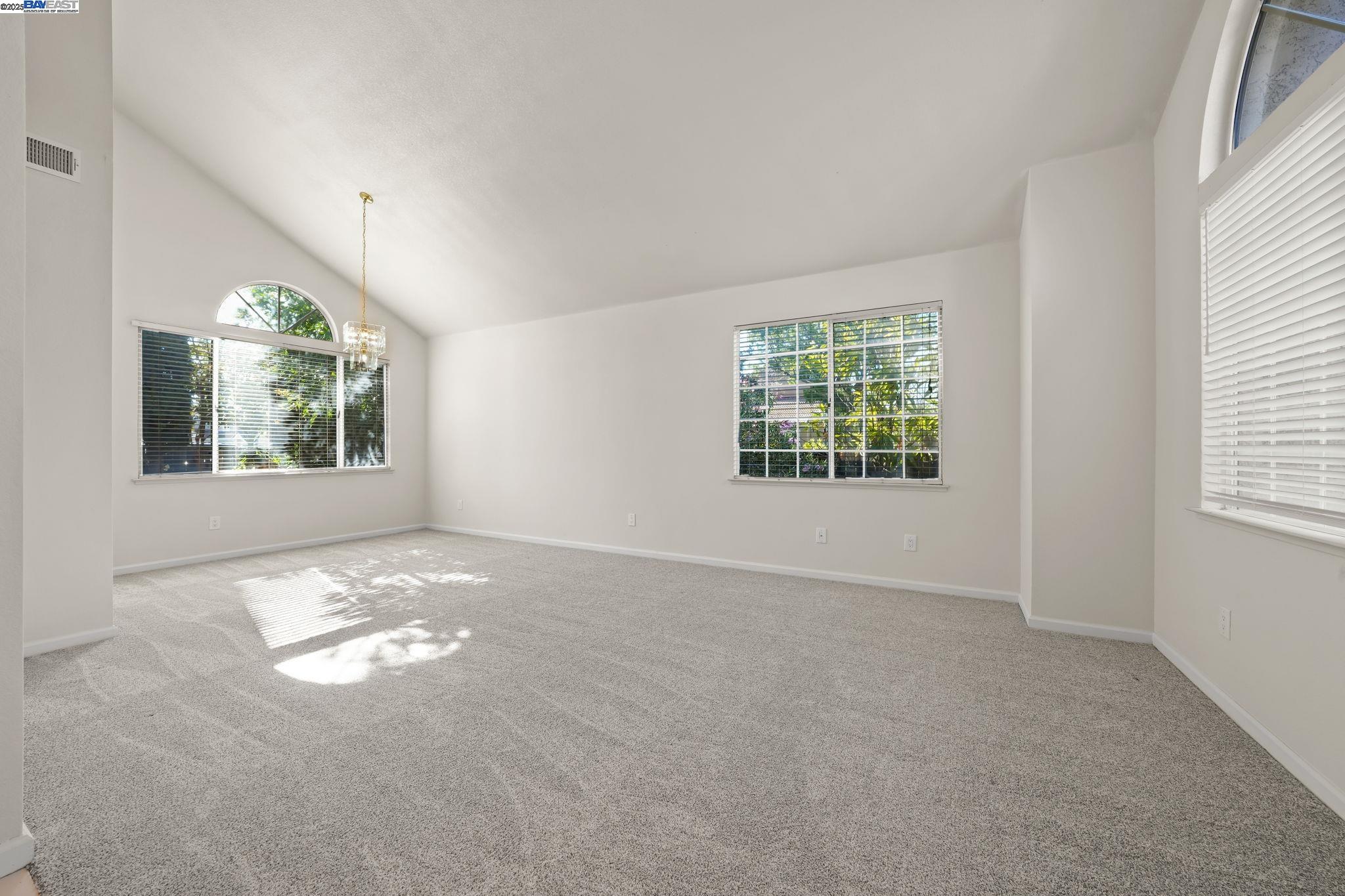 Detail Gallery Image 3 of 28 For 80 Duckhorn Pl, Oakley,  CA 94561 - 4 Beds | 2/1 Baths