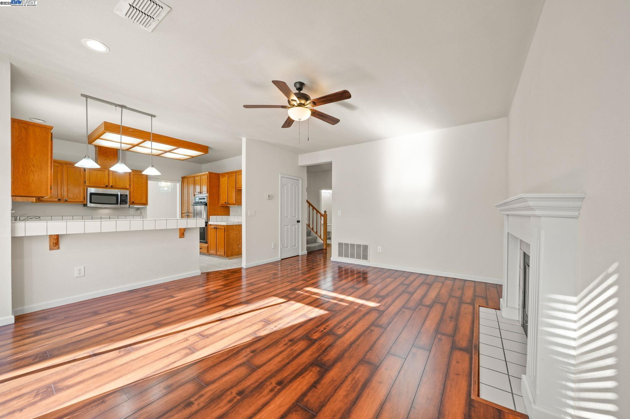 Detail Gallery Image 9 of 28 For 80 Duckhorn Pl, Oakley,  CA 94561 - 4 Beds | 2/1 Baths