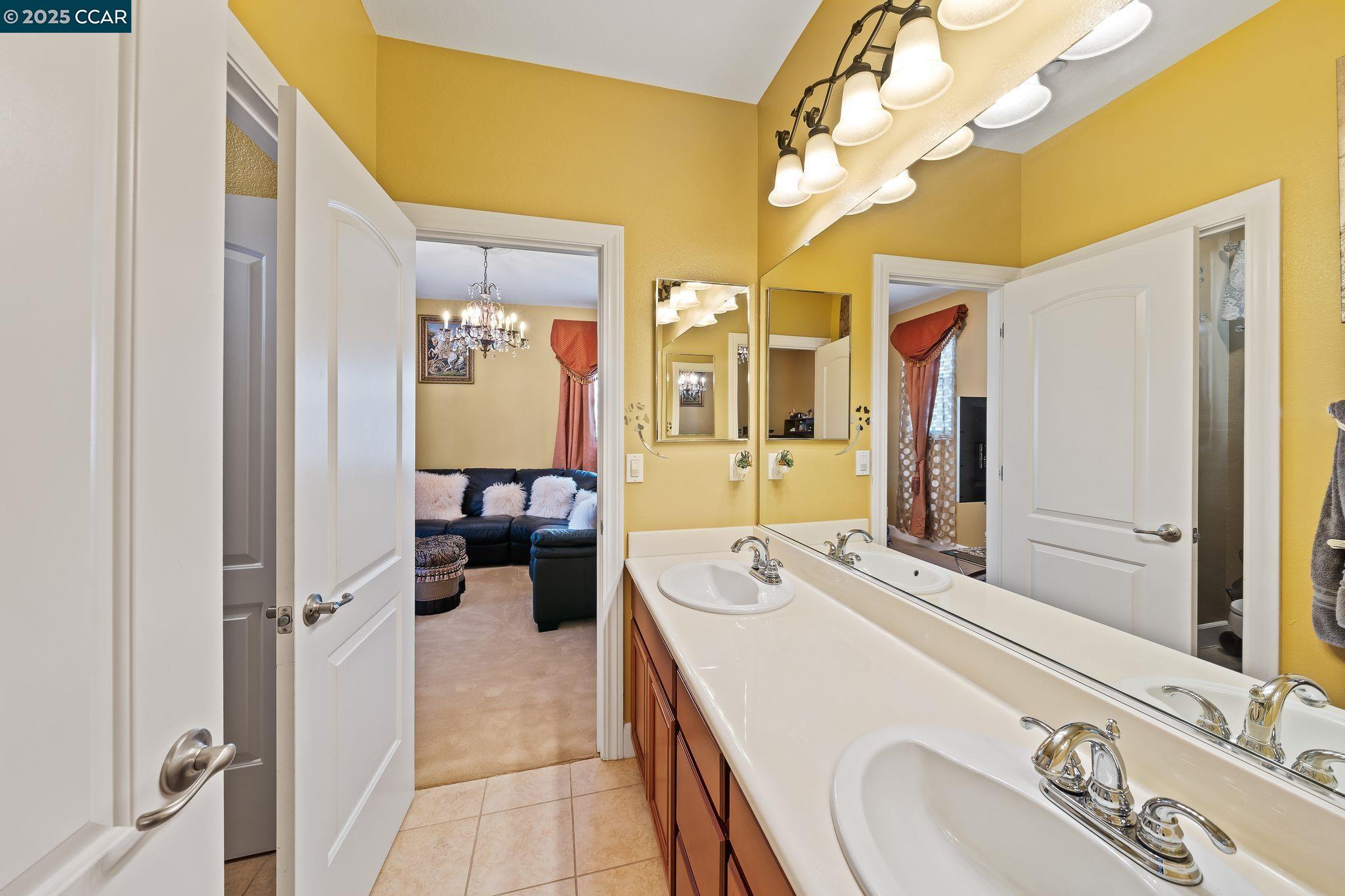 Detail Gallery Image 34 of 53 For 1148 Breton Dr, Brentwood,  CA 94513 - 5 Beds | 3/1 Baths