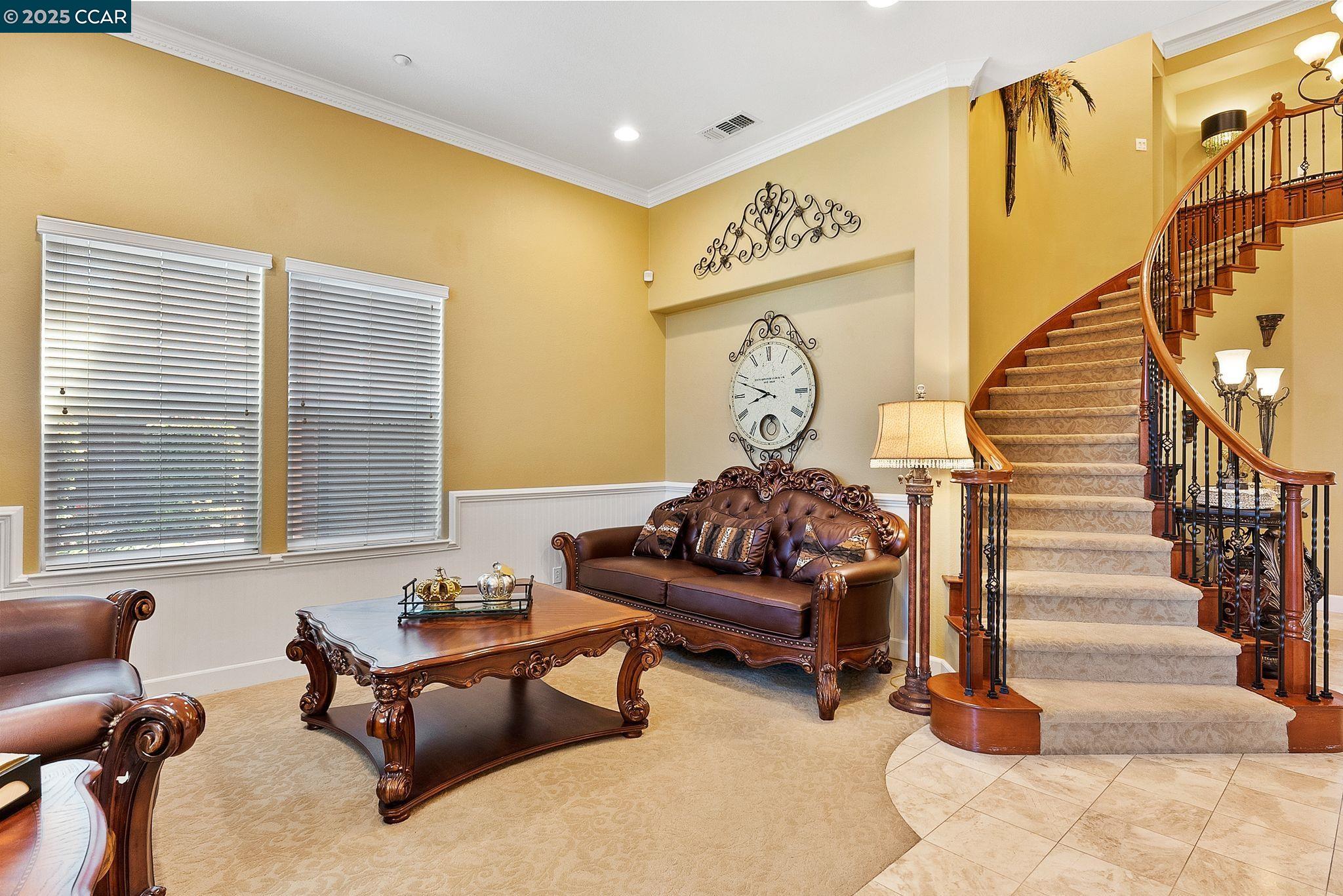 Detail Gallery Image 8 of 53 For 1148 Breton Dr, Brentwood,  CA 94513 - 5 Beds | 3/1 Baths