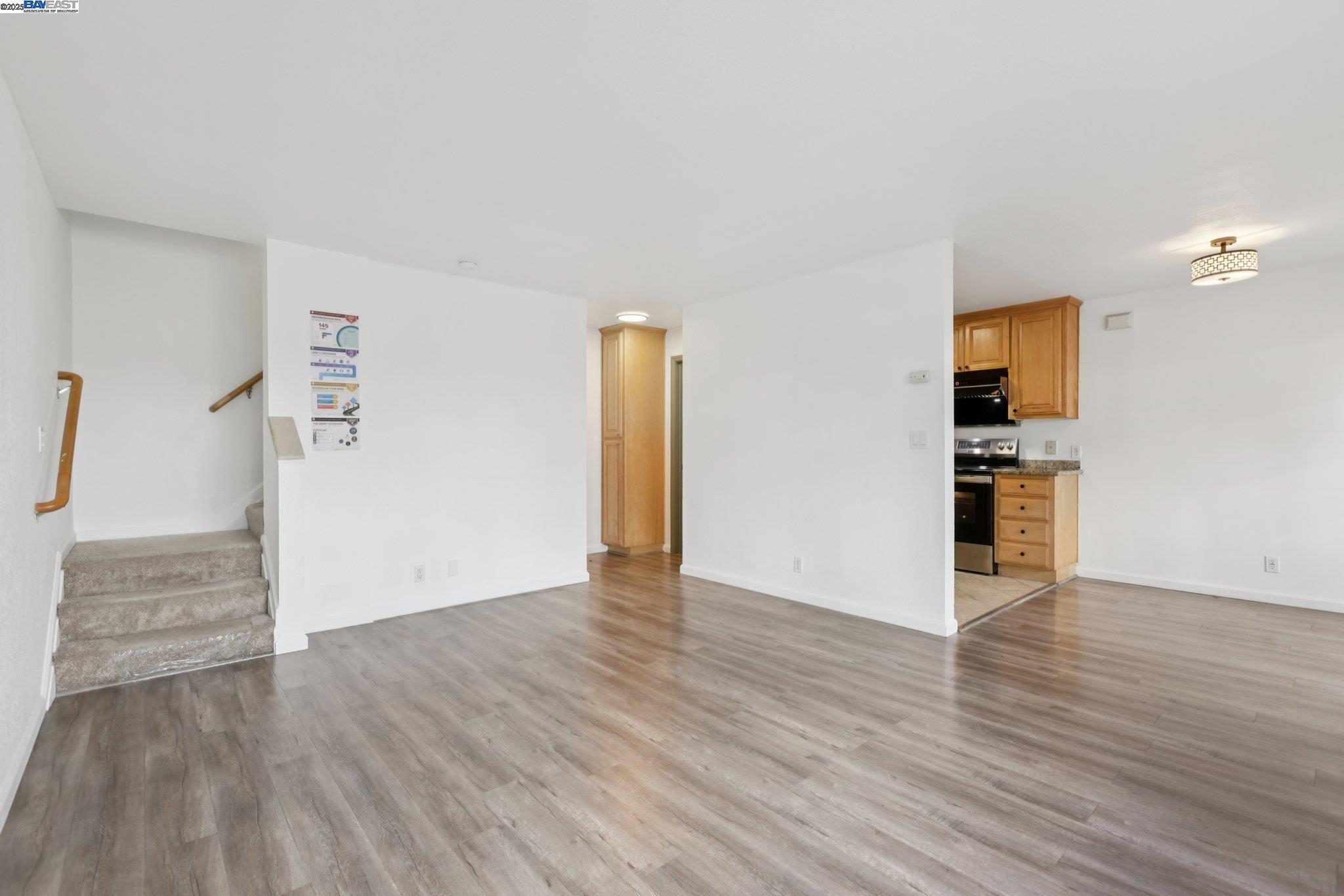 Detail Gallery Image 7 of 33 For 700 Fargo Ave #5,  San Leandro,  CA 94579 - 2 Beds | 1/1 Baths