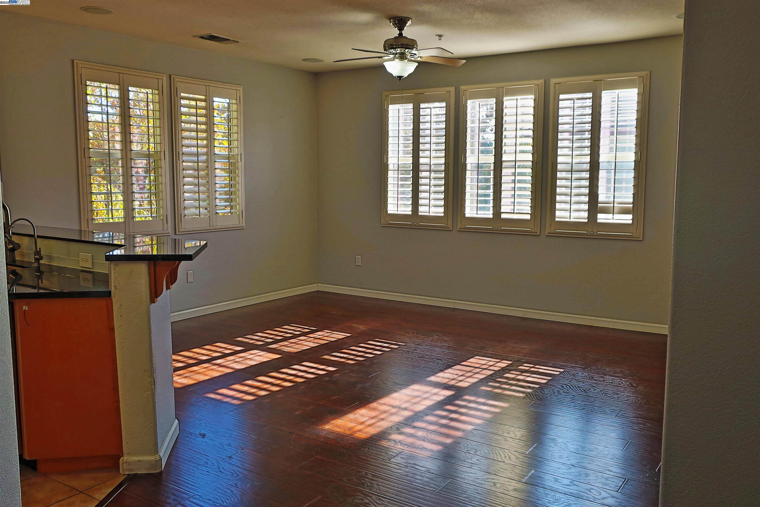 Detail Gallery Image 11 of 37 For 2510 Soren Way, San Ramon,  CA 94582 - 2 Beds | 2 Baths
