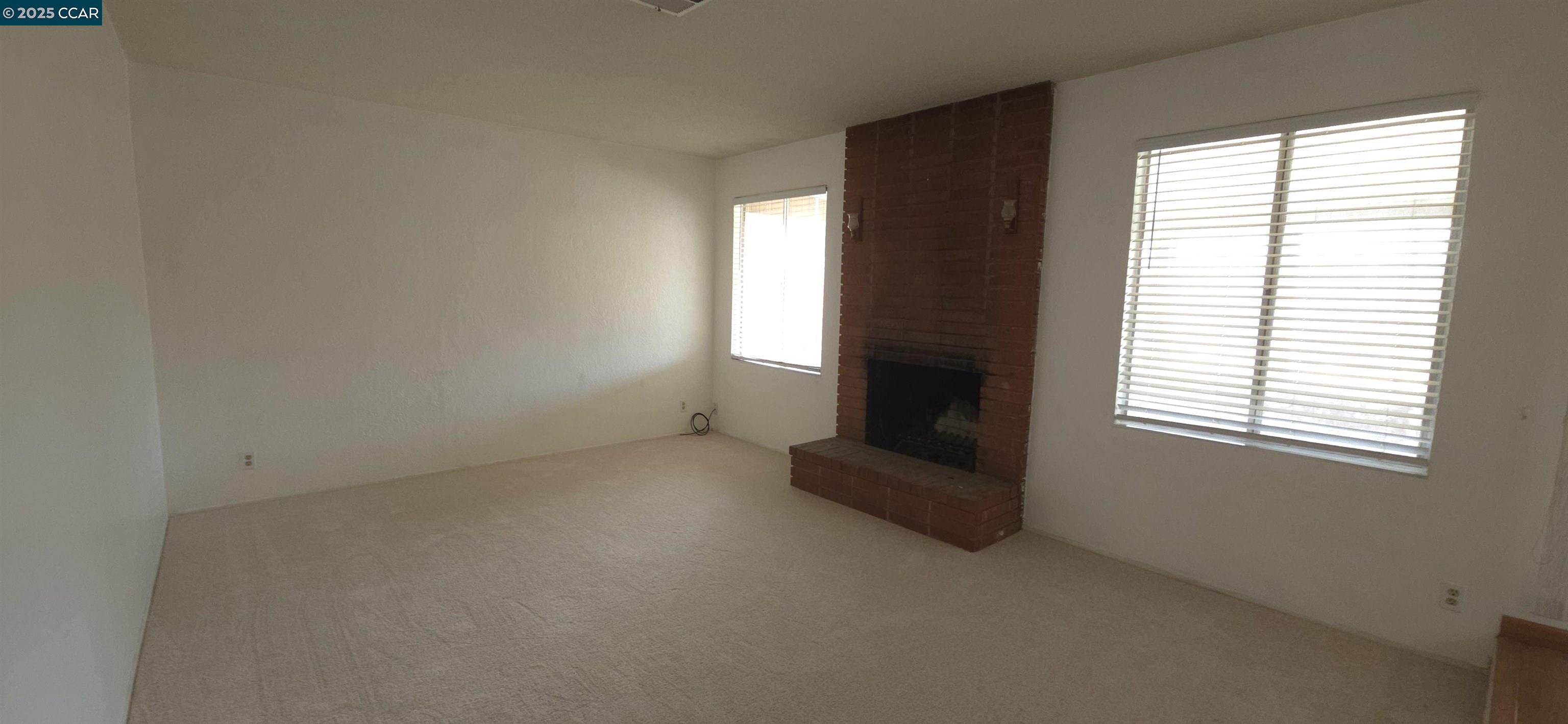 Detail Gallery Image 6 of 16 For 2275 Meadowlark St, San Pablo,  CA 94806 - 4 Beds | 2 Baths