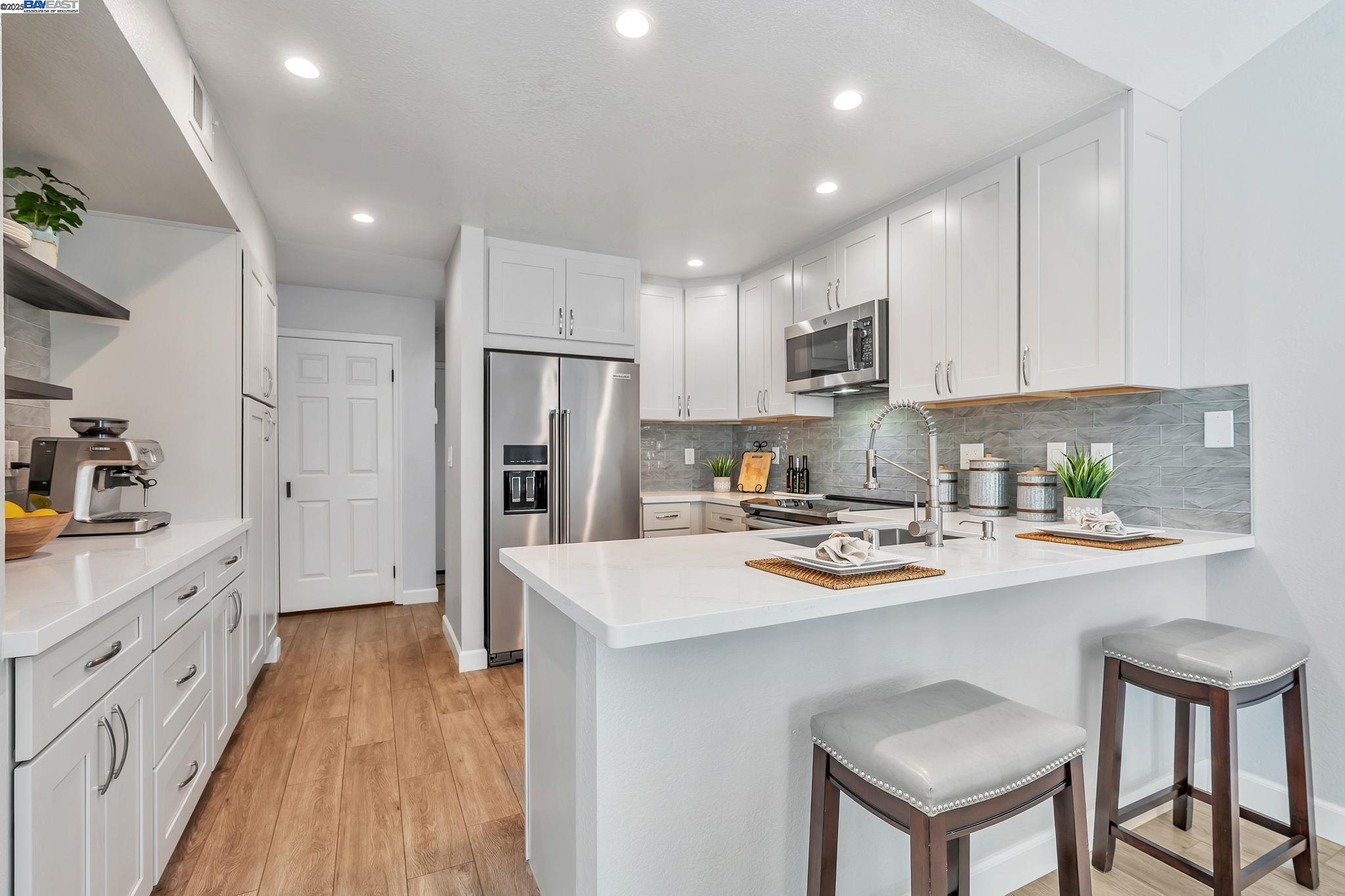 Detail Gallery Image 11 of 41 For 1120 Shady Creek Place, Danville,  CA 94526 - 3 Beds | 2/1 Baths