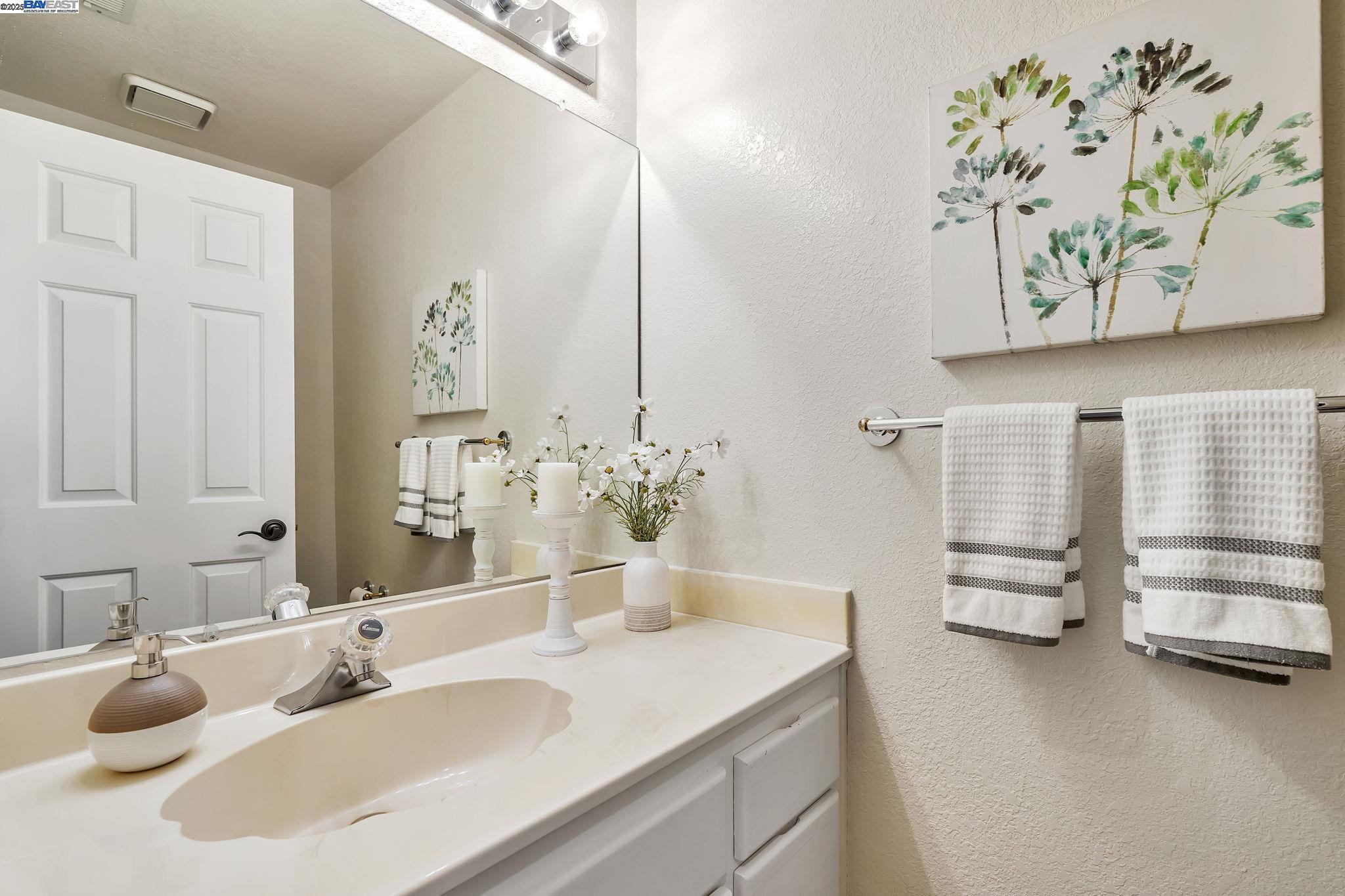 Detail Gallery Image 15 of 41 For 1120 Shady Creek Place, Danville,  CA 94526 - 3 Beds | 2/1 Baths