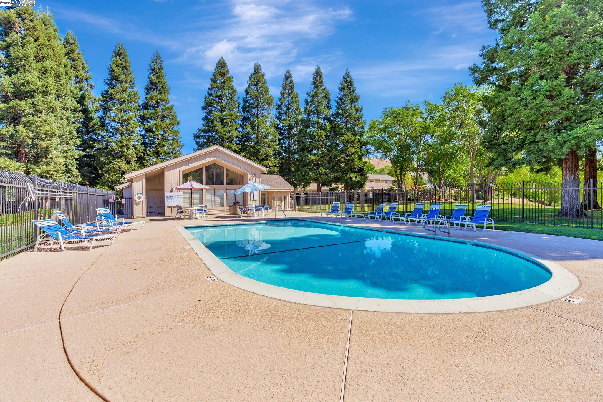 Detail Gallery Image 40 of 41 For 1120 Shady Creek Place, Danville,  CA 94526 - 3 Beds | 2/1 Baths