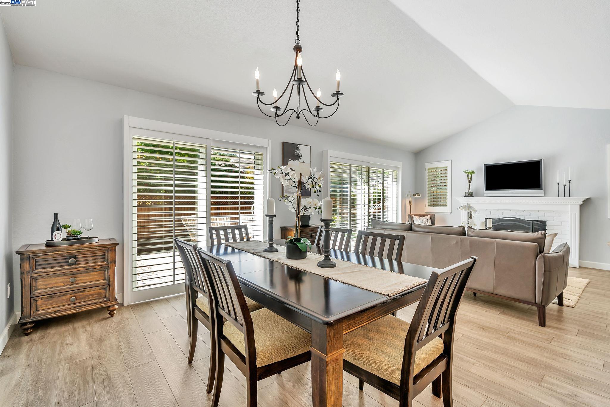 Detail Gallery Image 8 of 41 For 1120 Shady Creek Place, Danville,  CA 94526 - 3 Beds | 2/1 Baths