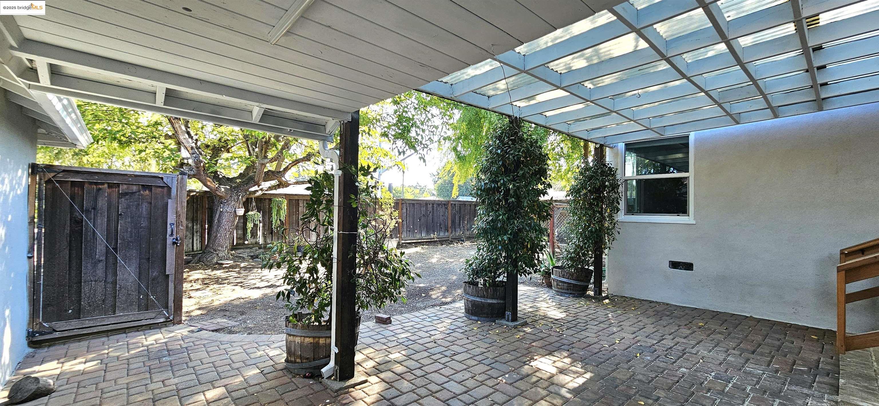 Detail Gallery Image 24 of 30 For 3195 Willow Pass Rd, Concord,  CA 94519 - 2 Beds | 1/1 Baths