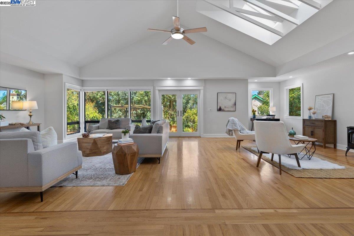 Detail Gallery Image 20 of 55 For 154 Lang St, San Juan Bautista,  CA 95045 - 3 Beds | 2 Baths