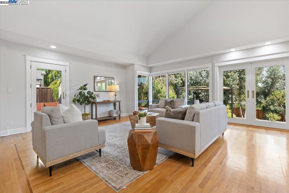 Detail Gallery Image 22 of 55 For 154 Lang St, San Juan Bautista,  CA 95045 - 3 Beds | 2 Baths