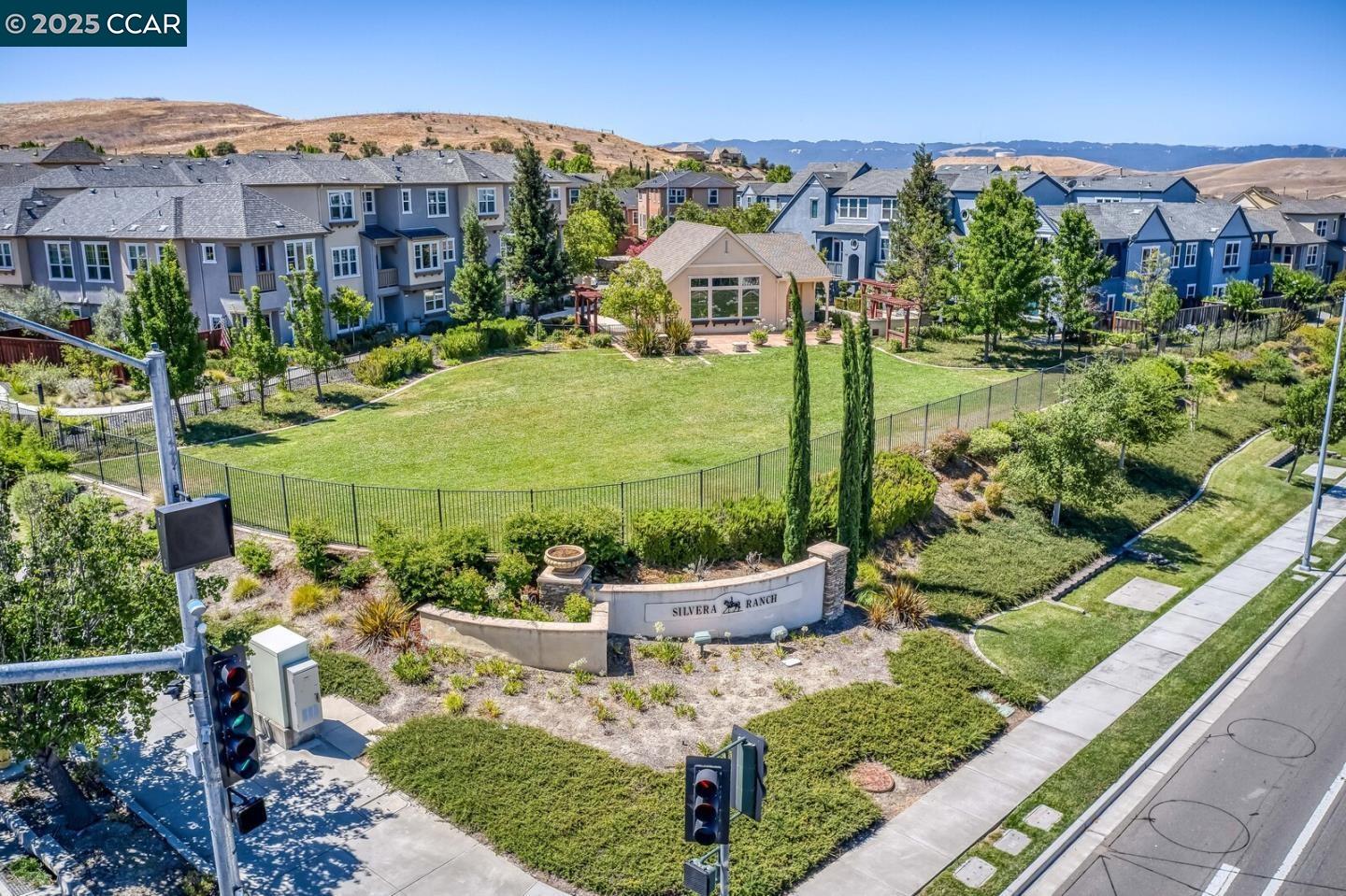Detail Gallery Image 25 of 27 For 3655 Branding Iron Place, Dublin,  CA 94568 - 4 Beds | 4 Baths