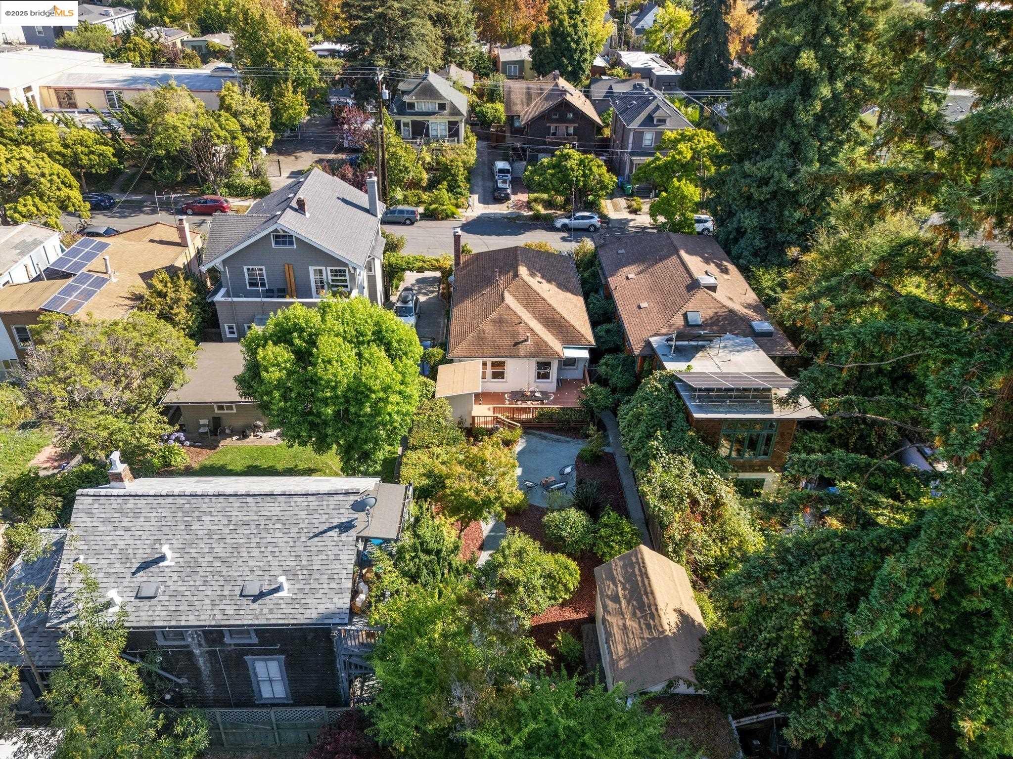 Detail Gallery Image 38 of 48 For 2329 Stuart Street, Berkeley,  CA 94705 - 2 Beds | 1 Baths