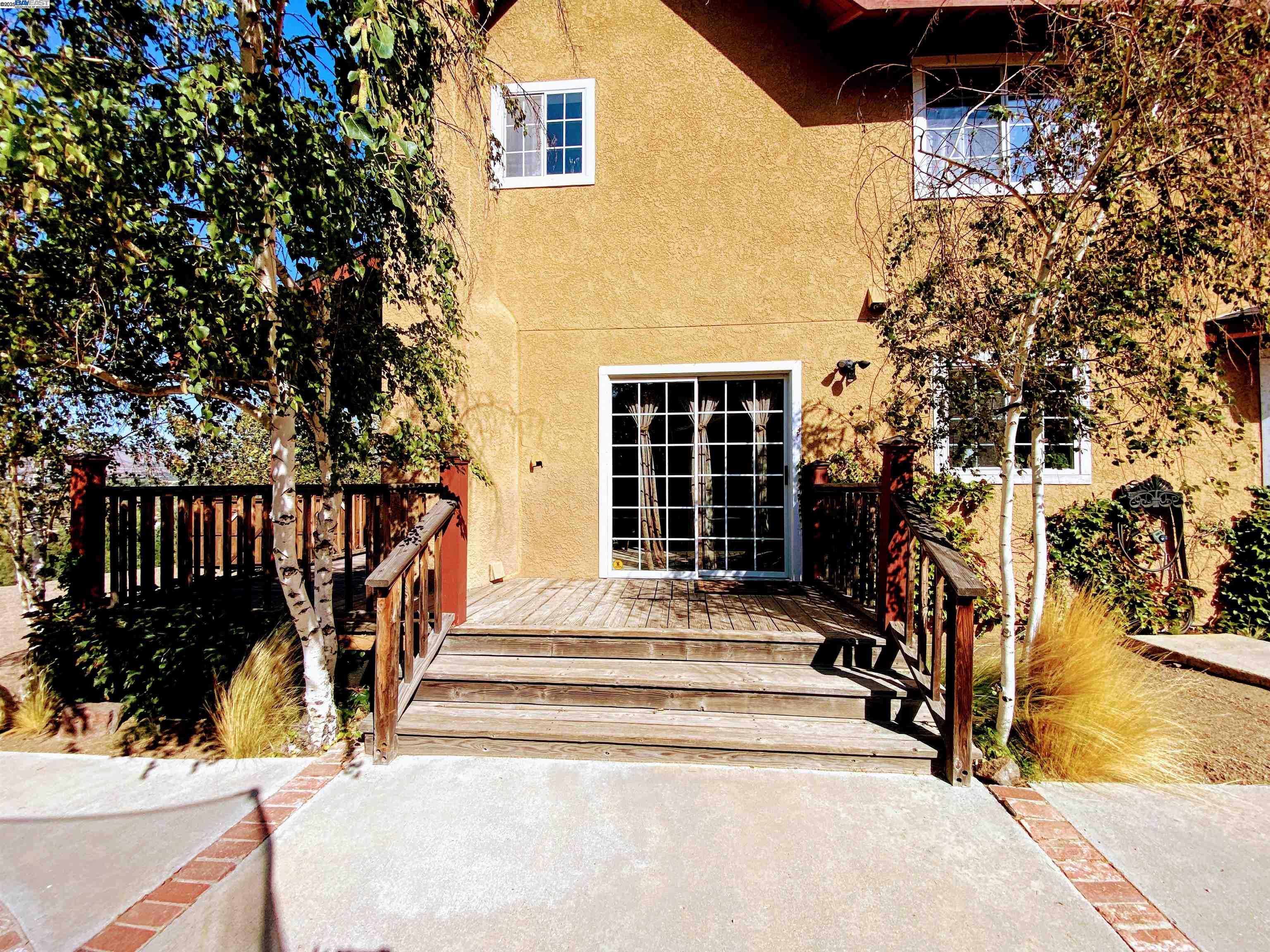 Detail Gallery Image 4 of 45 For 31733 Lake Meadow Rd, Acton,  CA 93510 - 4 Beds | 3 Baths