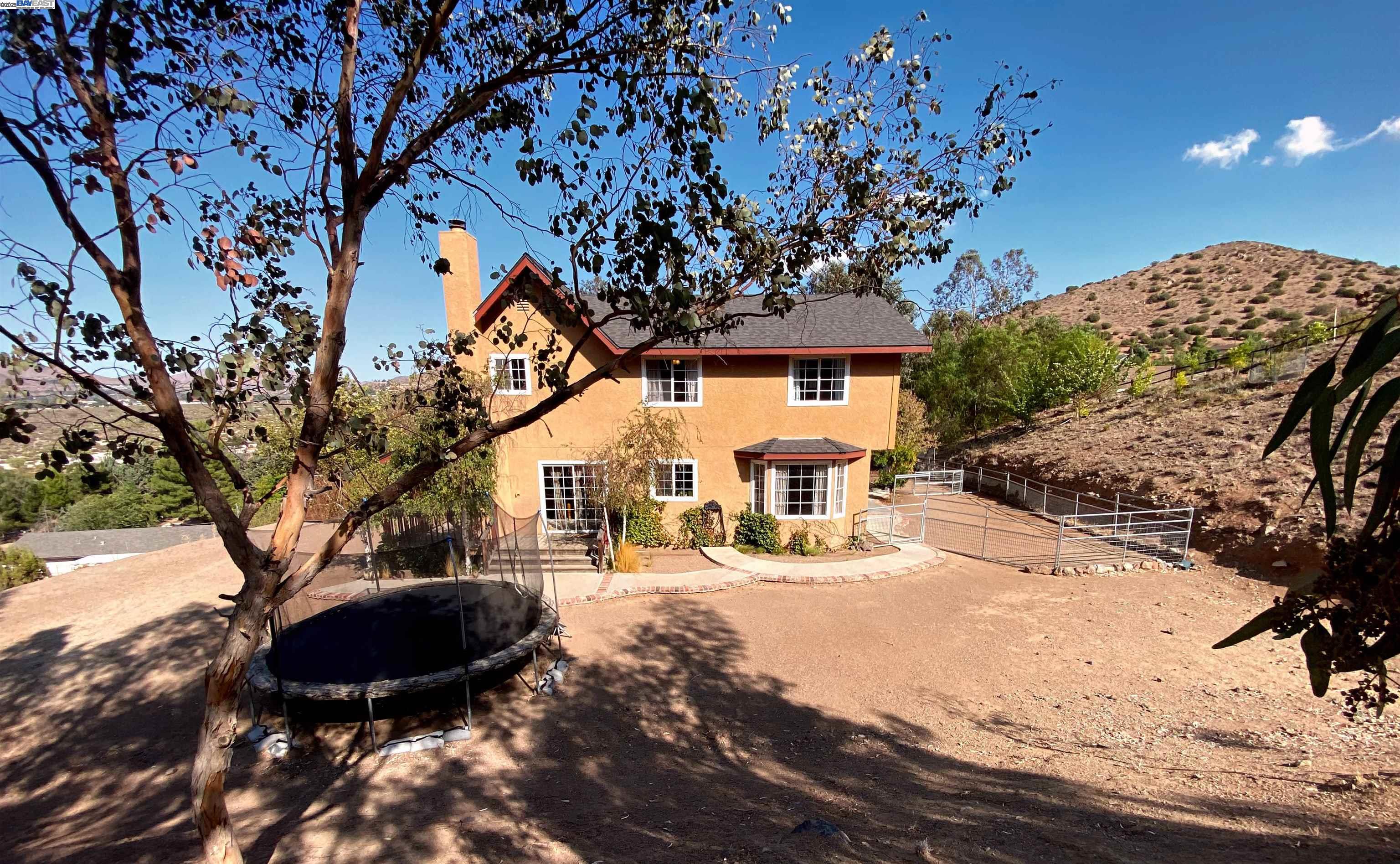 Detail Gallery Image 9 of 45 For 31733 Lake Meadow Rd, Acton,  CA 93510 - 4 Beds | 3 Baths